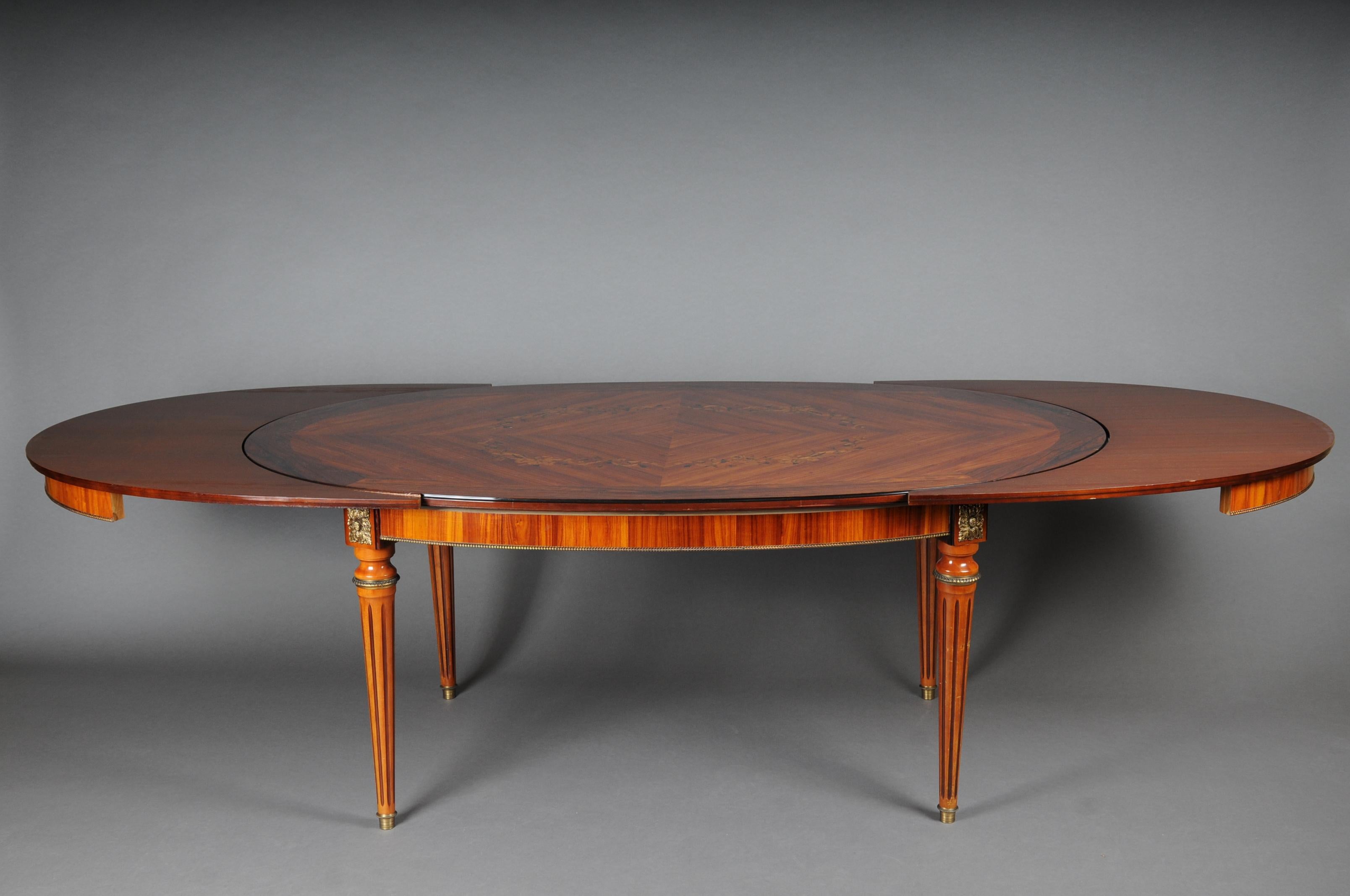 Beautiful Louis XVI Dining Room Table / Table 20th Century Extendable 3