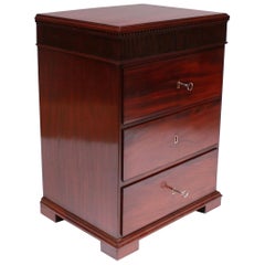 Beautiful Louis XVI Small Chest of Drawers in Hand Polished Mahogany, 1780