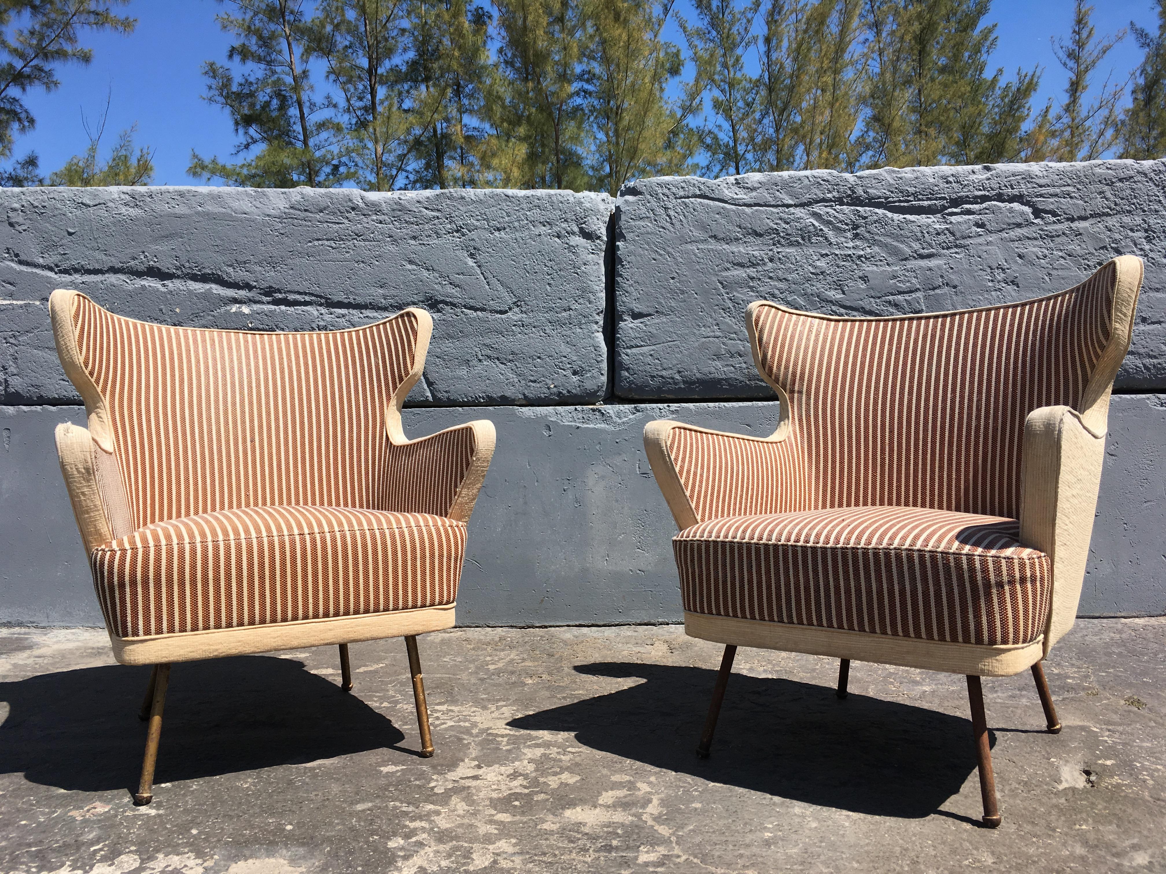 Modern Beautiful Lounge Chairs in the Style of Gio Ponti