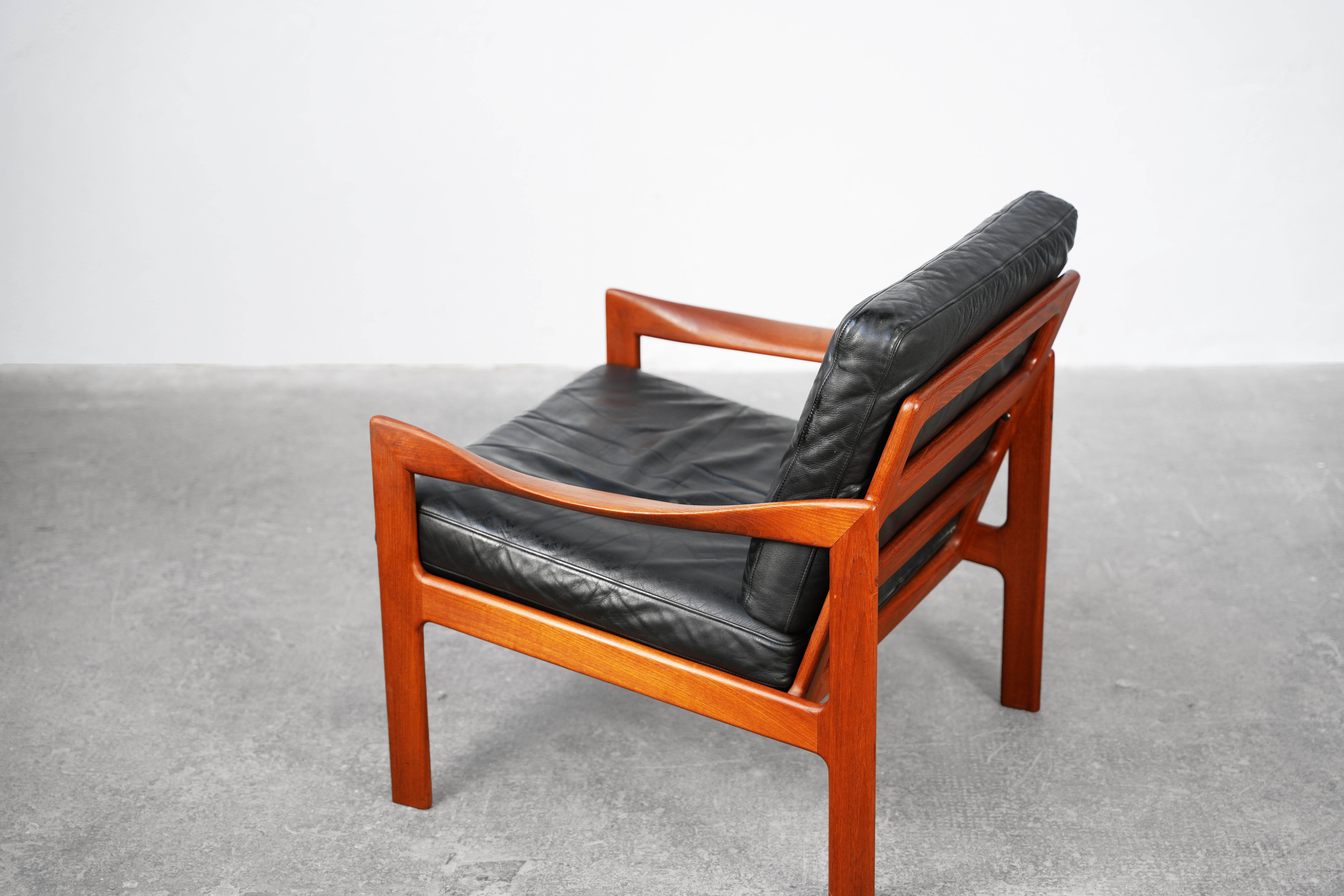 Beautiful Lounge Easy Chair by Illum Walkelsø for Niels Eilersen, 1960s 3