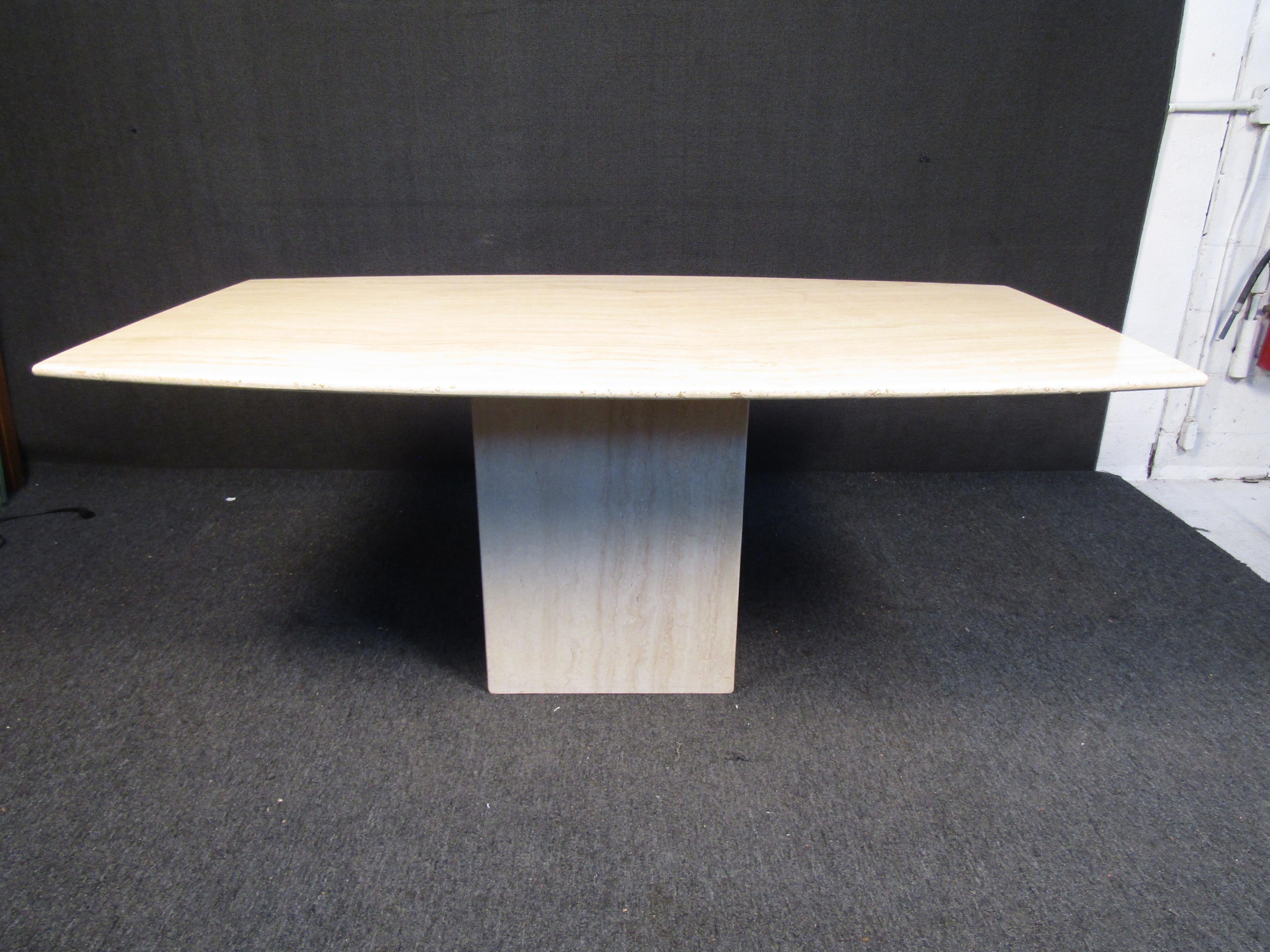 Mid-Century Modern Beautiful Marble Dining Table For Sale