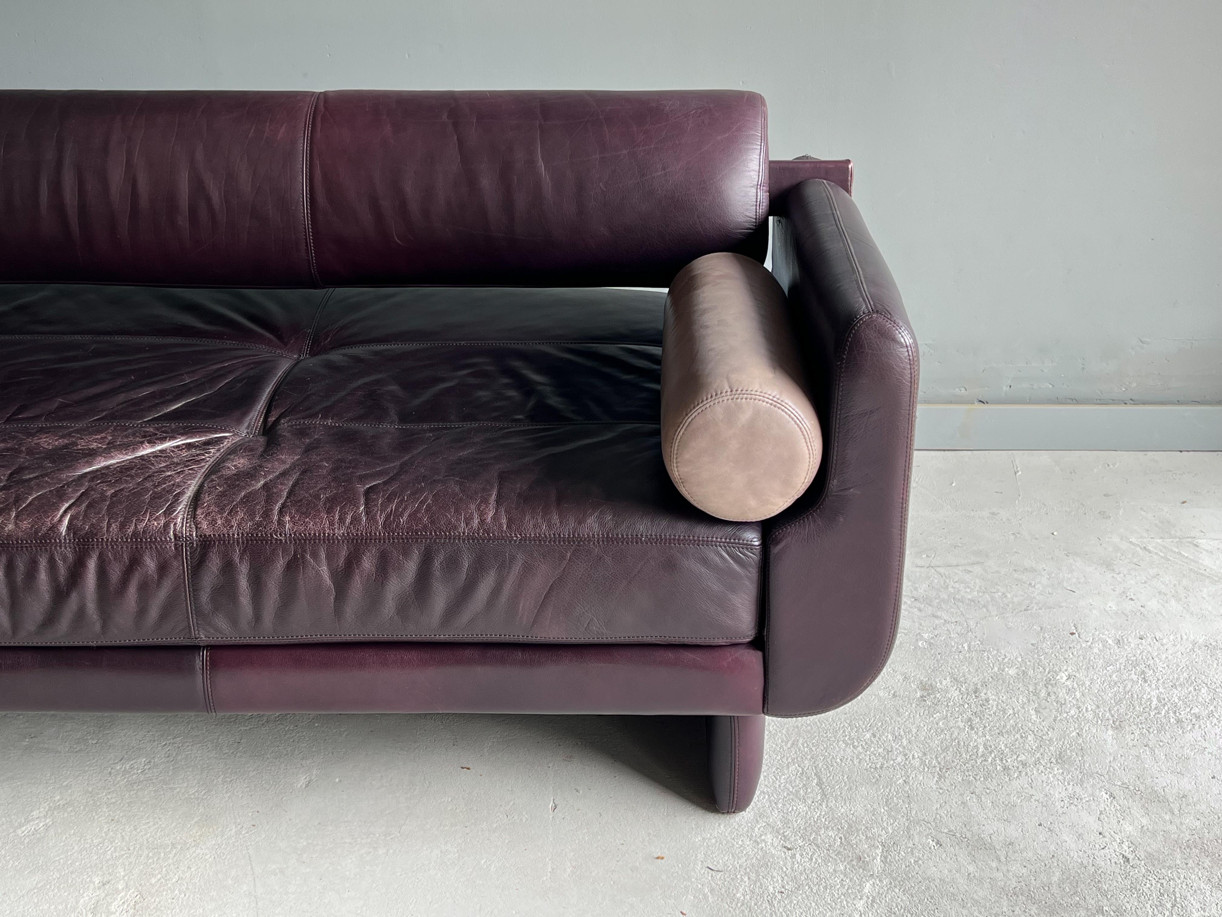 Beautiful “Matinee” Sofa / Daybed by Vladimir Kagan for American Leather 4