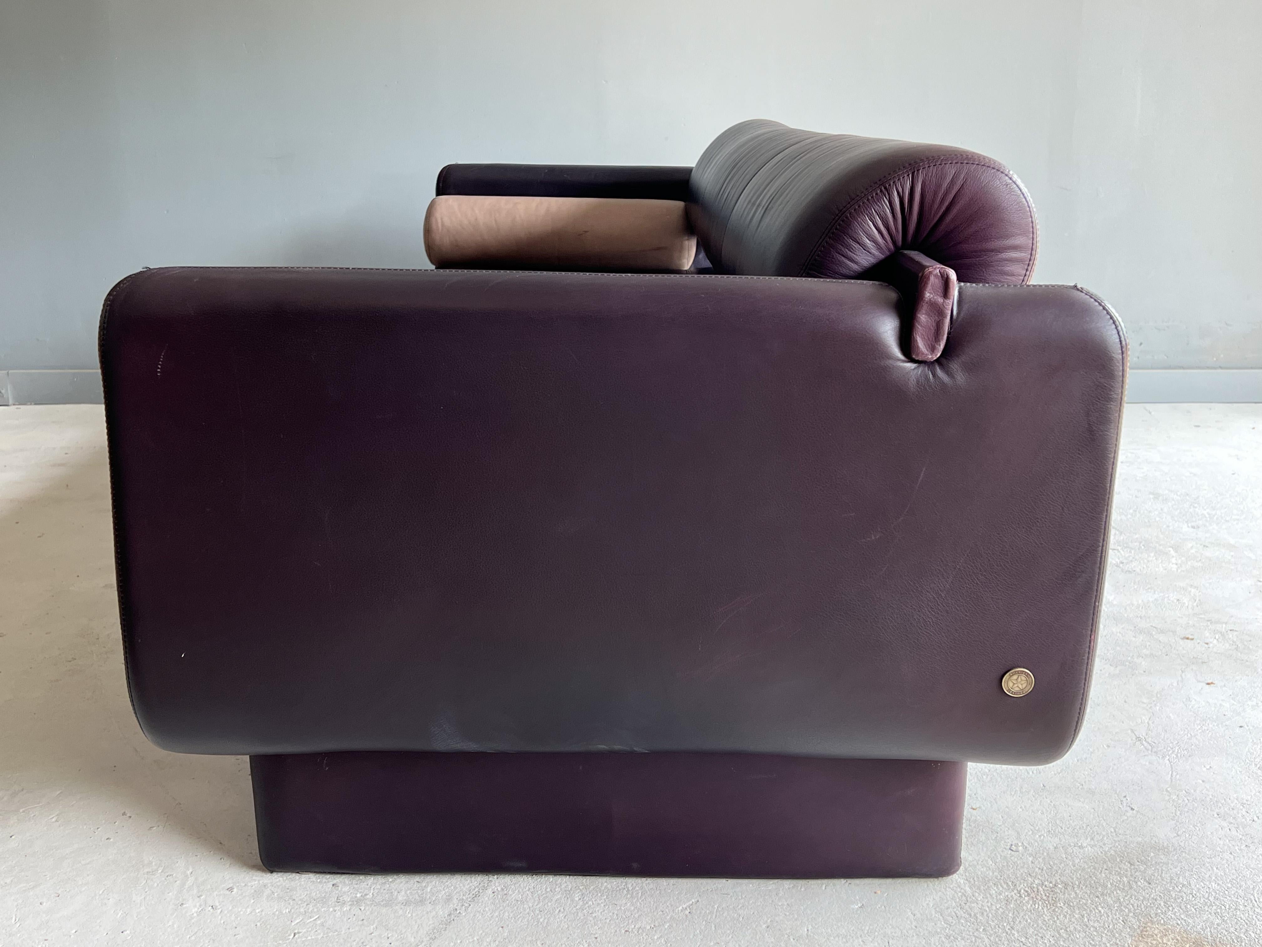 Beautiful “Matinee” Sofa / Daybed by Vladimir Kagan for American Leather 9