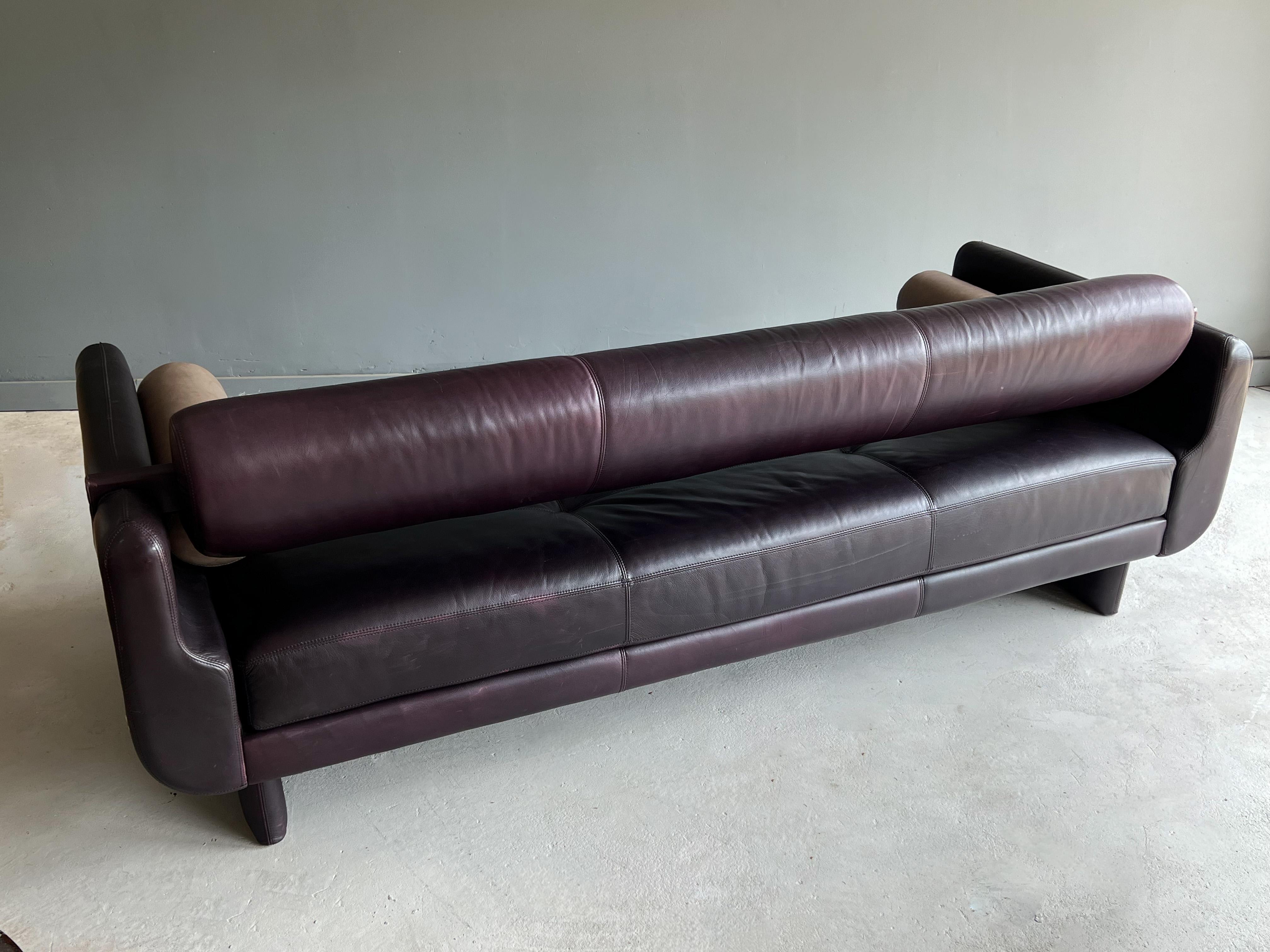 Beautiful “Matinee” Sofa / Daybed by Vladimir Kagan for American Leather In Good Condition In Round Rock, TX