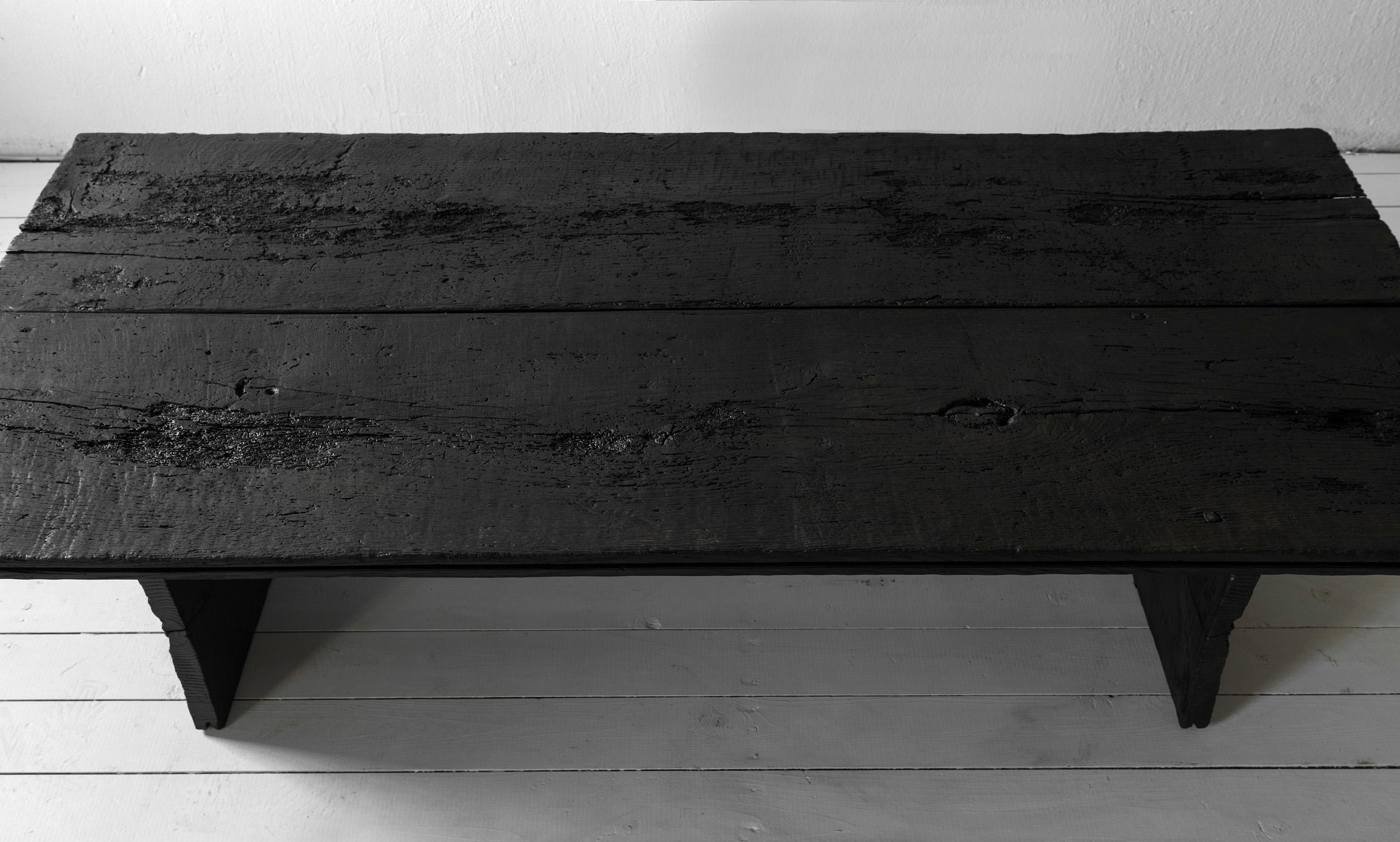 Magnifique table basse de taille moyenne Artempo en Oak du 17ème siècle Bon état - En vente à Jesteburg, DE