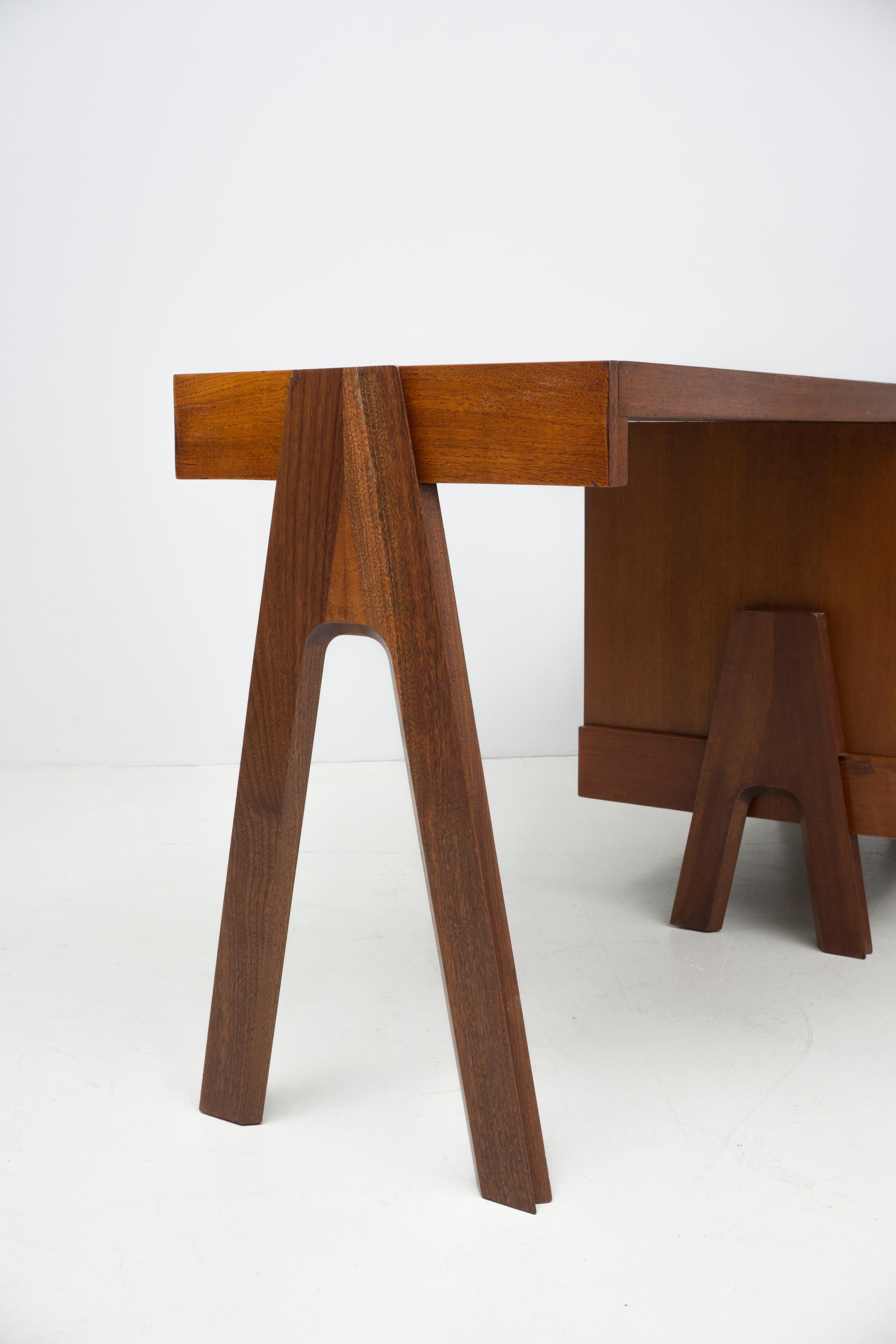 Mid-Century Modern Beautiful Angelo Mangiarotti Teak Desk, 1952 For Sale