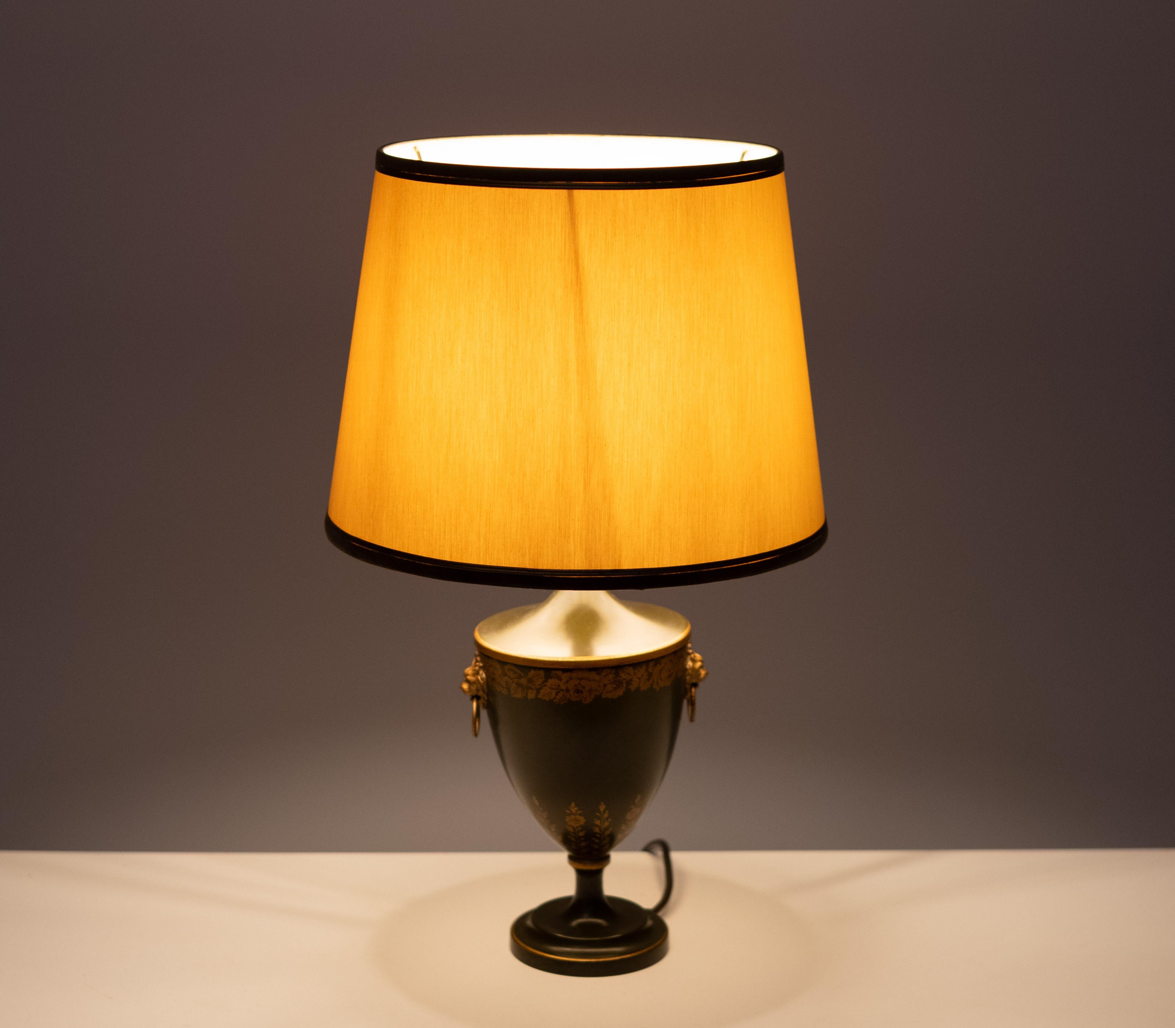 Magnifique  Lampe de table TÔLE en métal peint en vert 1960 France en vente 4