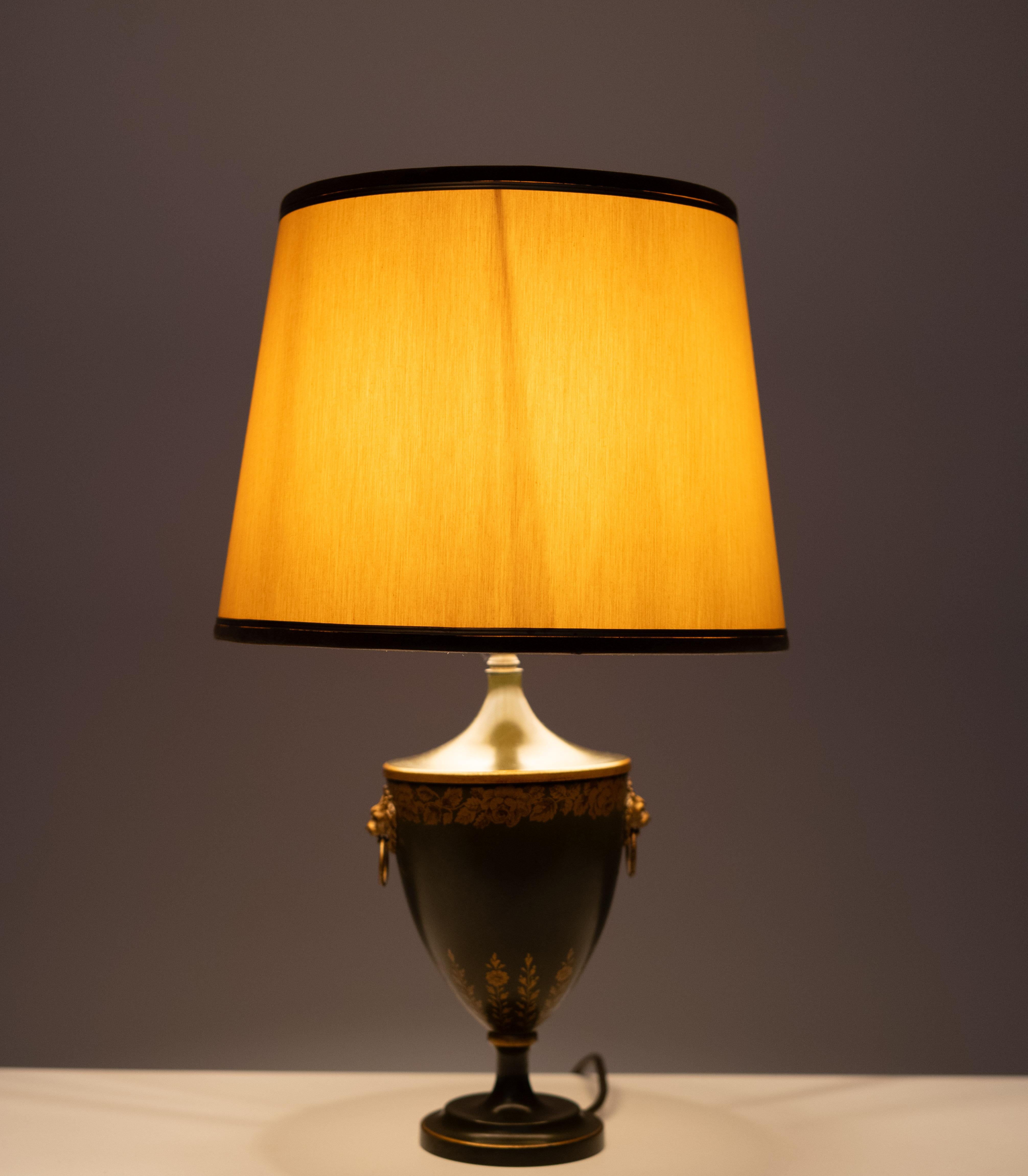 Magnifique  Lampe de table TÔLE en métal peint en vert 1960 France en vente 1