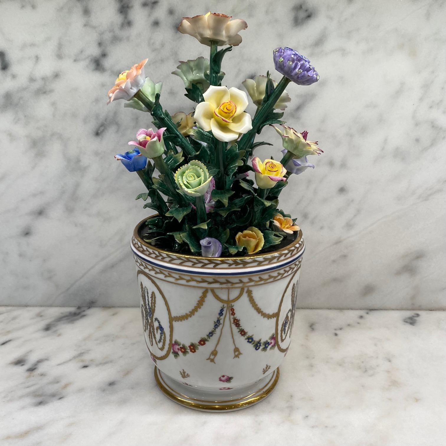 Beautiful Meticulously Detailed French Sevres Porcelain Flower Vase or Cachepot For Sale 2