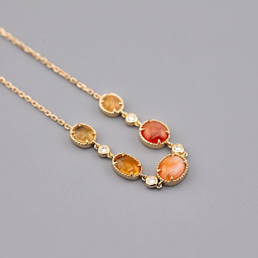 Brilliant Cut Beautiful Mexican Fire Opal Diamond Bracelet in 18K Yellow Gold For Sale