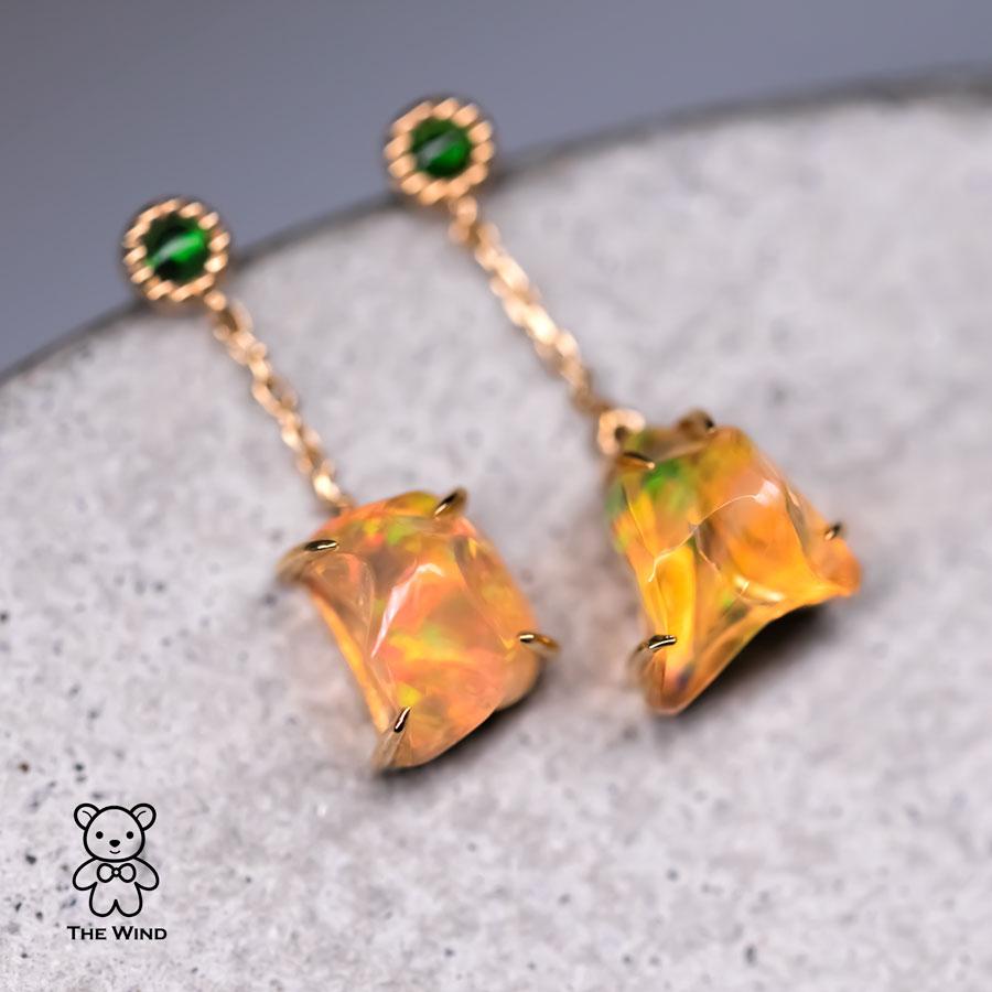 Beautiful Mexican Fire Opal & Tsavorite Drop Earrings 18K Yellow Gold In New Condition In Suwanee, GA