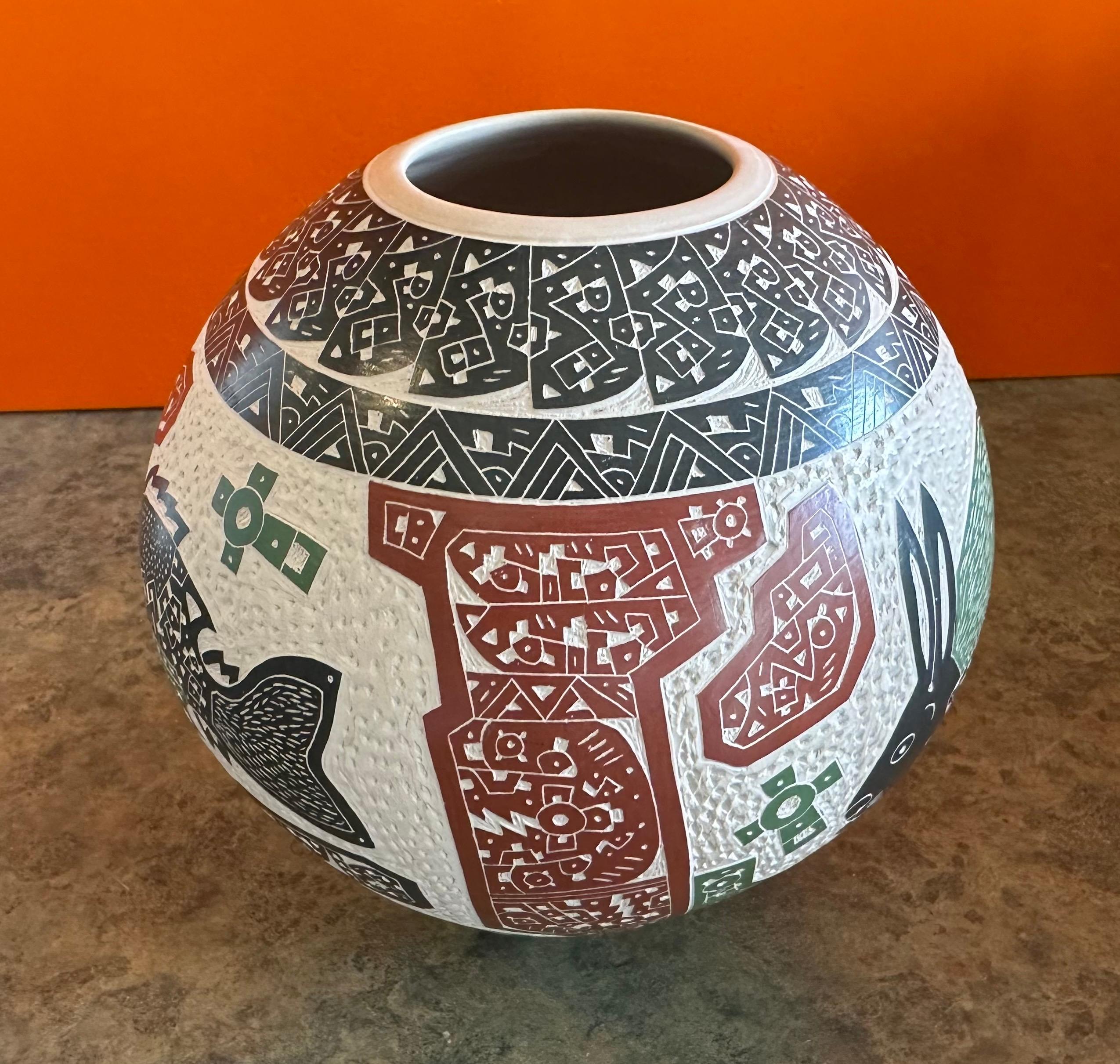 Bellissimo vaso di arte popolare messicana Mata Ortiz Pottery di Juan Carlos V. Rodriquez in vendita 4