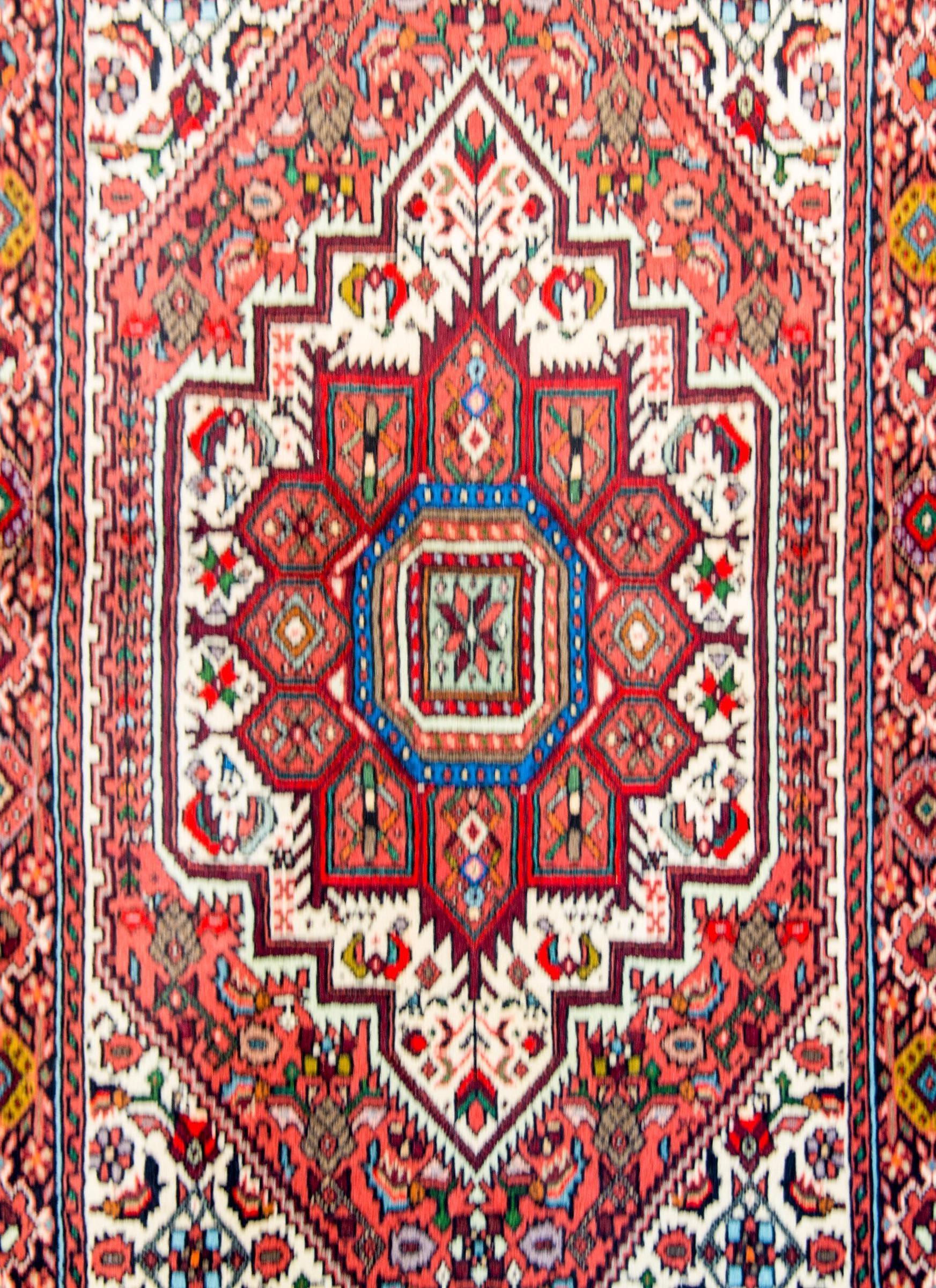 Schöner Bidjar-Teppich aus der Mitte des 20. Jahrhunderts (Heriz Serapi) im Angebot