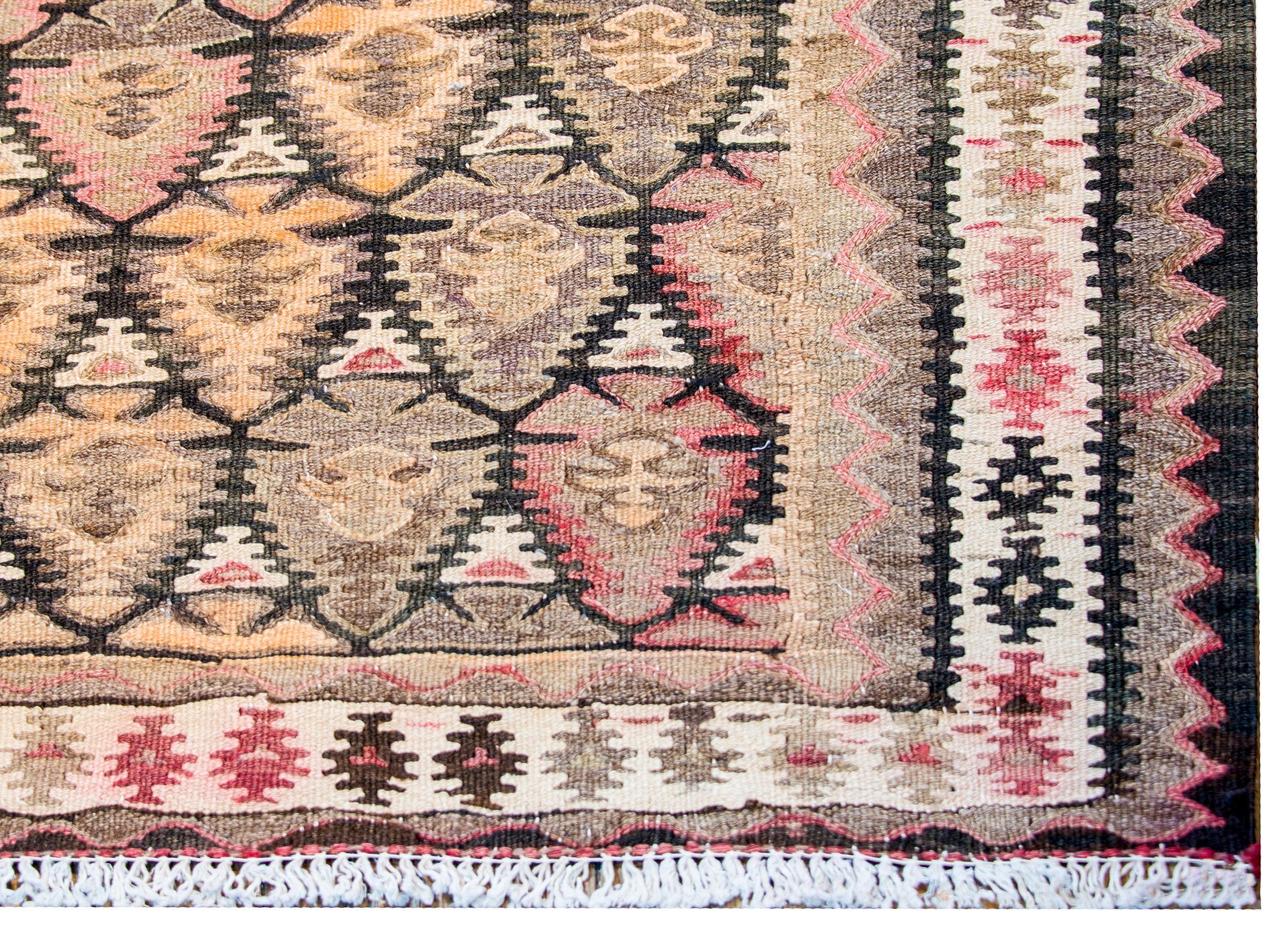 Wool Beautiful Mid-20th Century Qazvin Kilim Rug For Sale