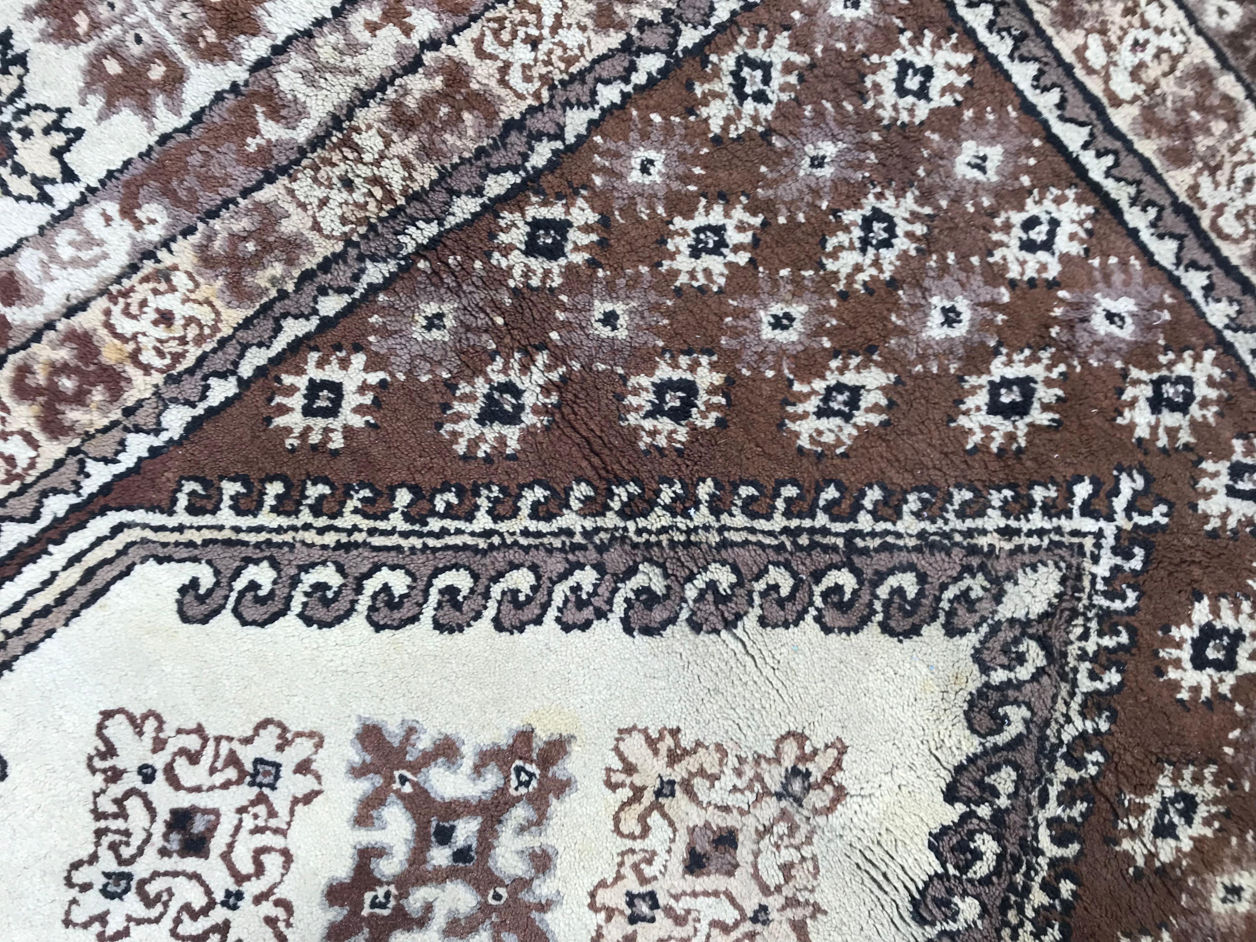 Noué à la main Magnifique tapis marocain tribal du milieu du 20e siècle en vente