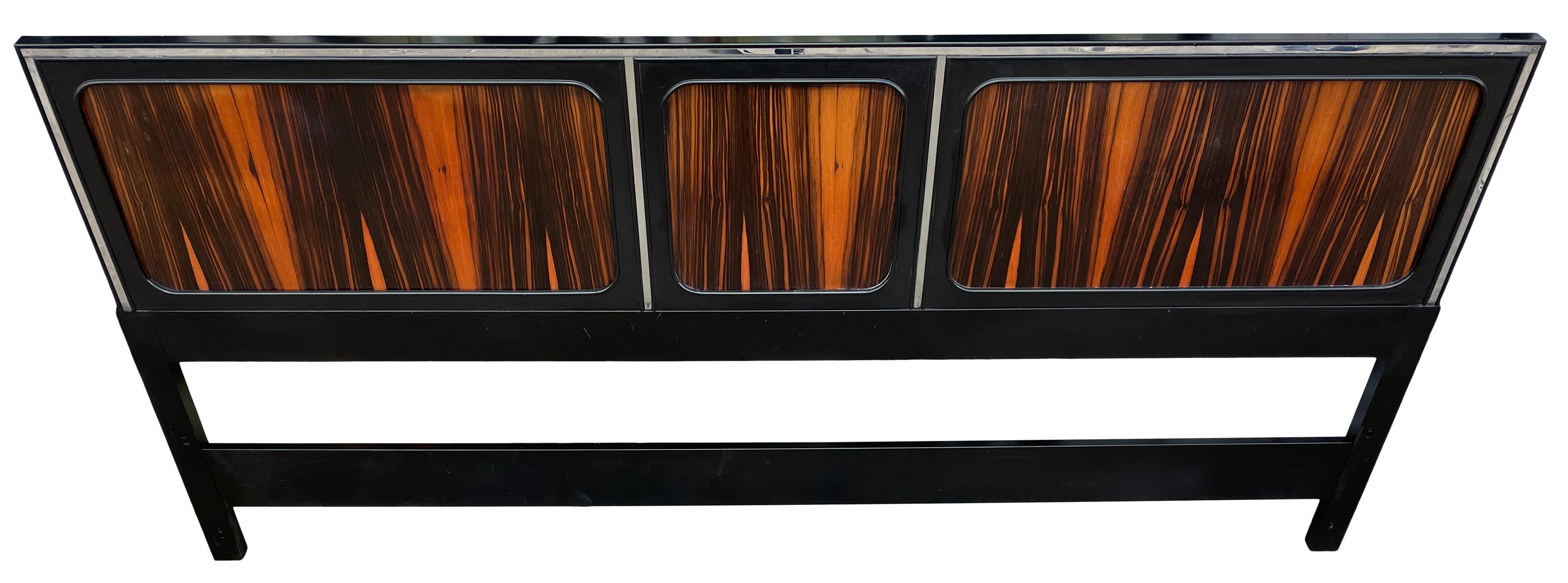 Beautiful Mid-Century Black Lacquer and Rosewood King Headboard for John Stuart In Good Condition For Sale In BROOKLYN, NY