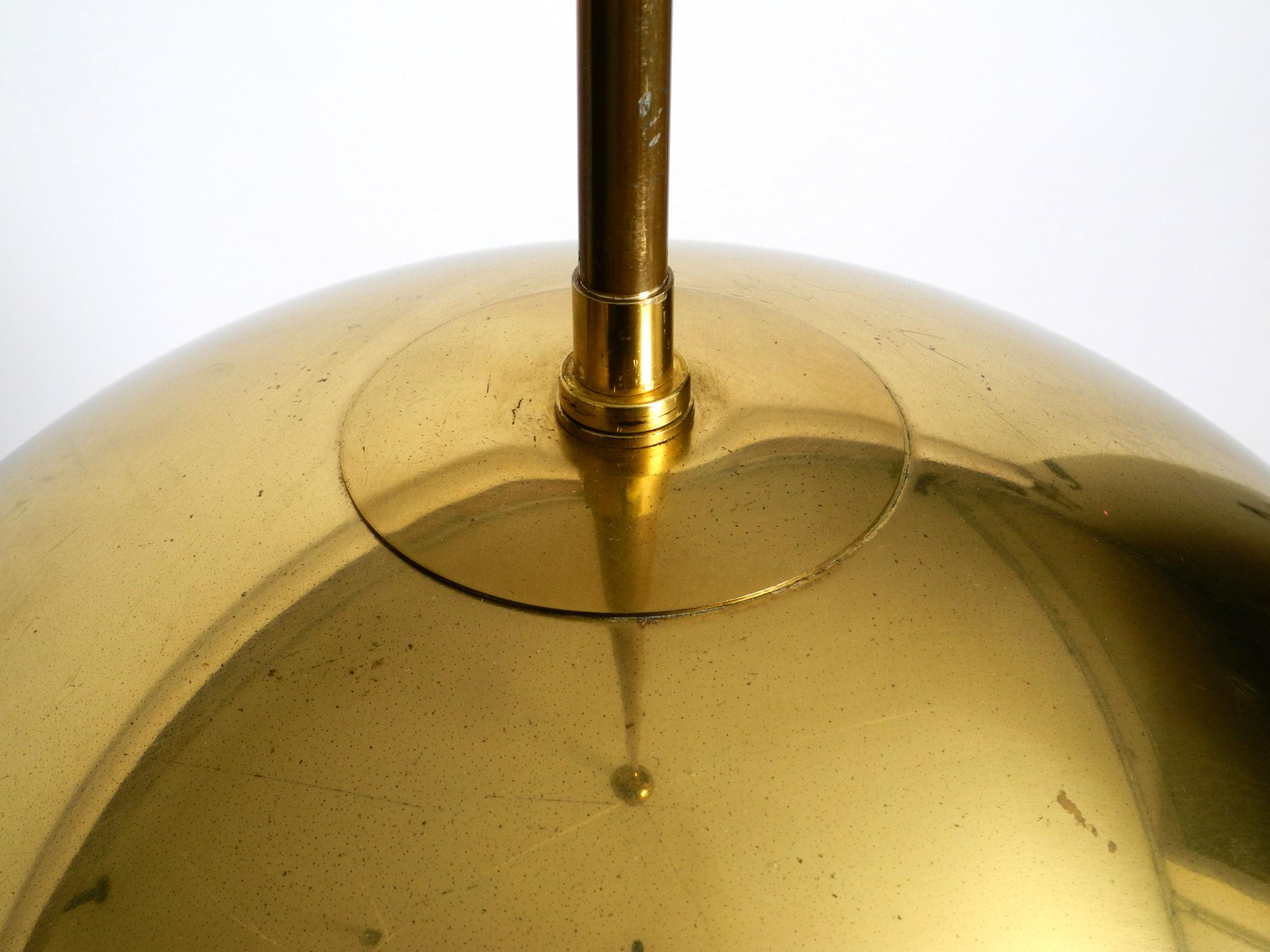 Beautiful Mid Century Brass Ceiling Lamp from the Vereinigte Werkstätten For Sale 2