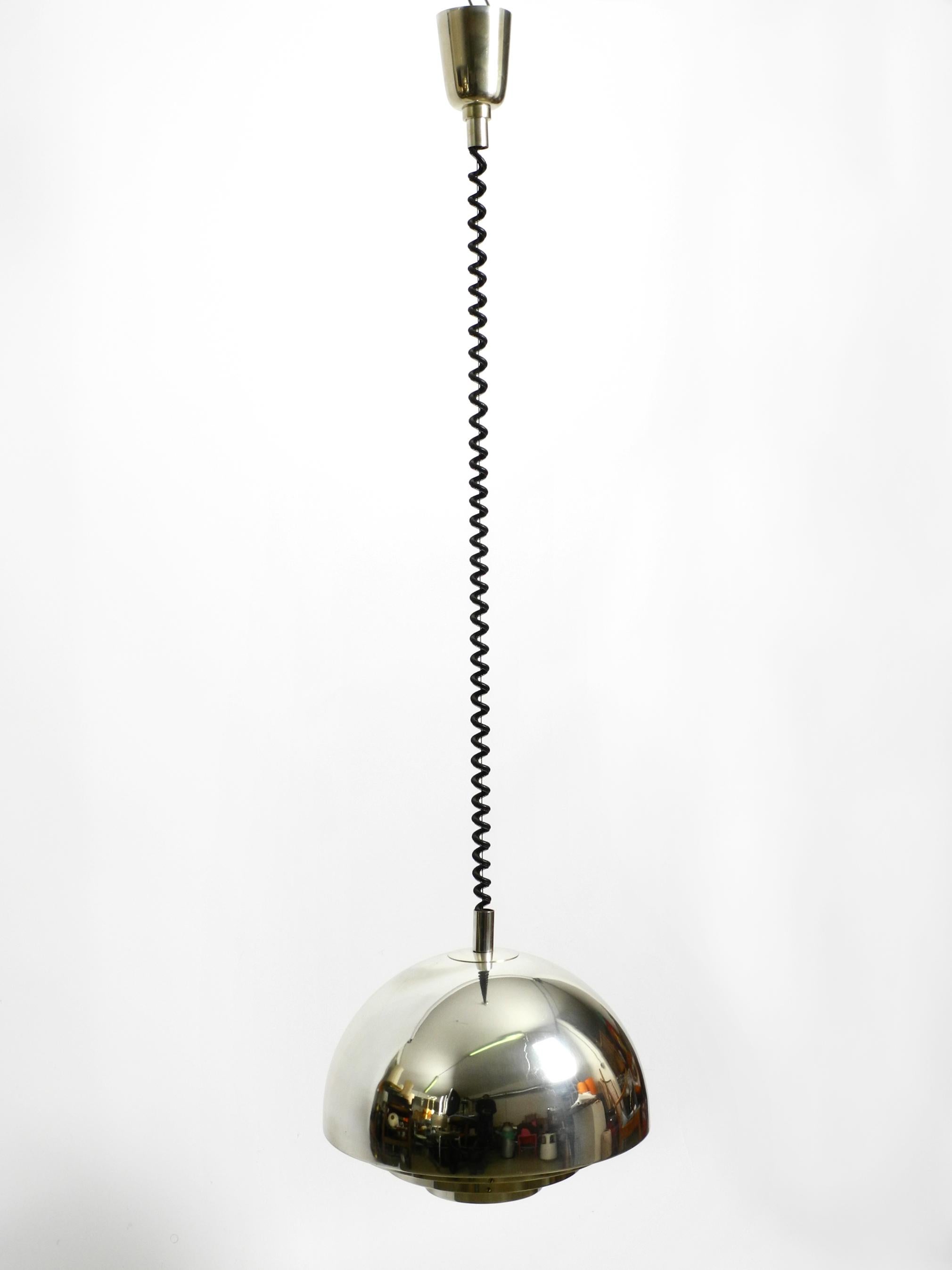 Metà XX secolo Bellissima lampada da soffitto del Mid Century della Vereinigte Werkstätten placcata d'argento in vendita