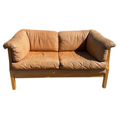 Beautiful Mid century Danish Modern tan Leather loveseat Sofa patina Stouby
