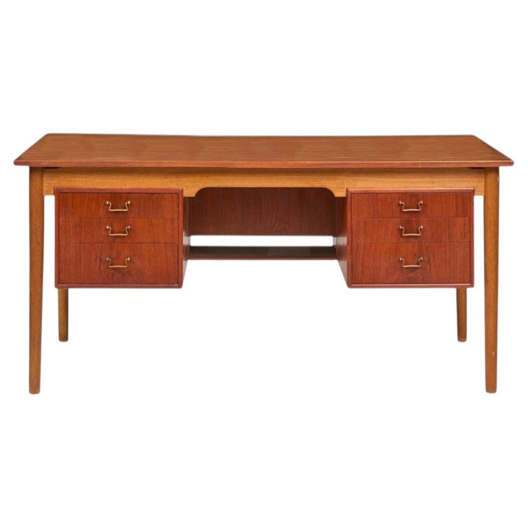Beautiful Mid century danish modern teak and oak desk with 6 drawers