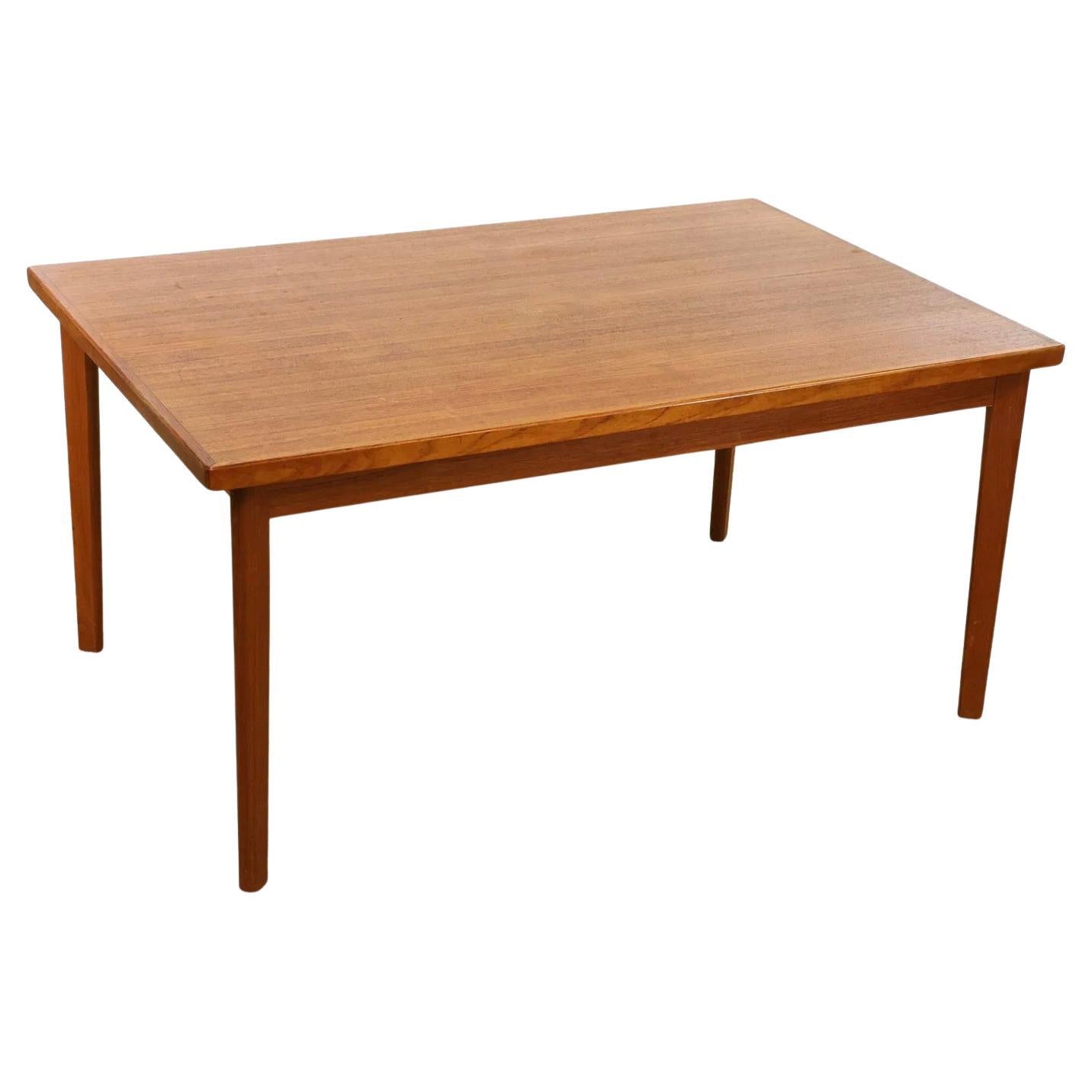 Schöne Mid Jahrhundert Dänisch Modern Teak kleine Rechteck Erweiterung Esstisch im Zustand „Gut“ im Angebot in Brooklyn, NY