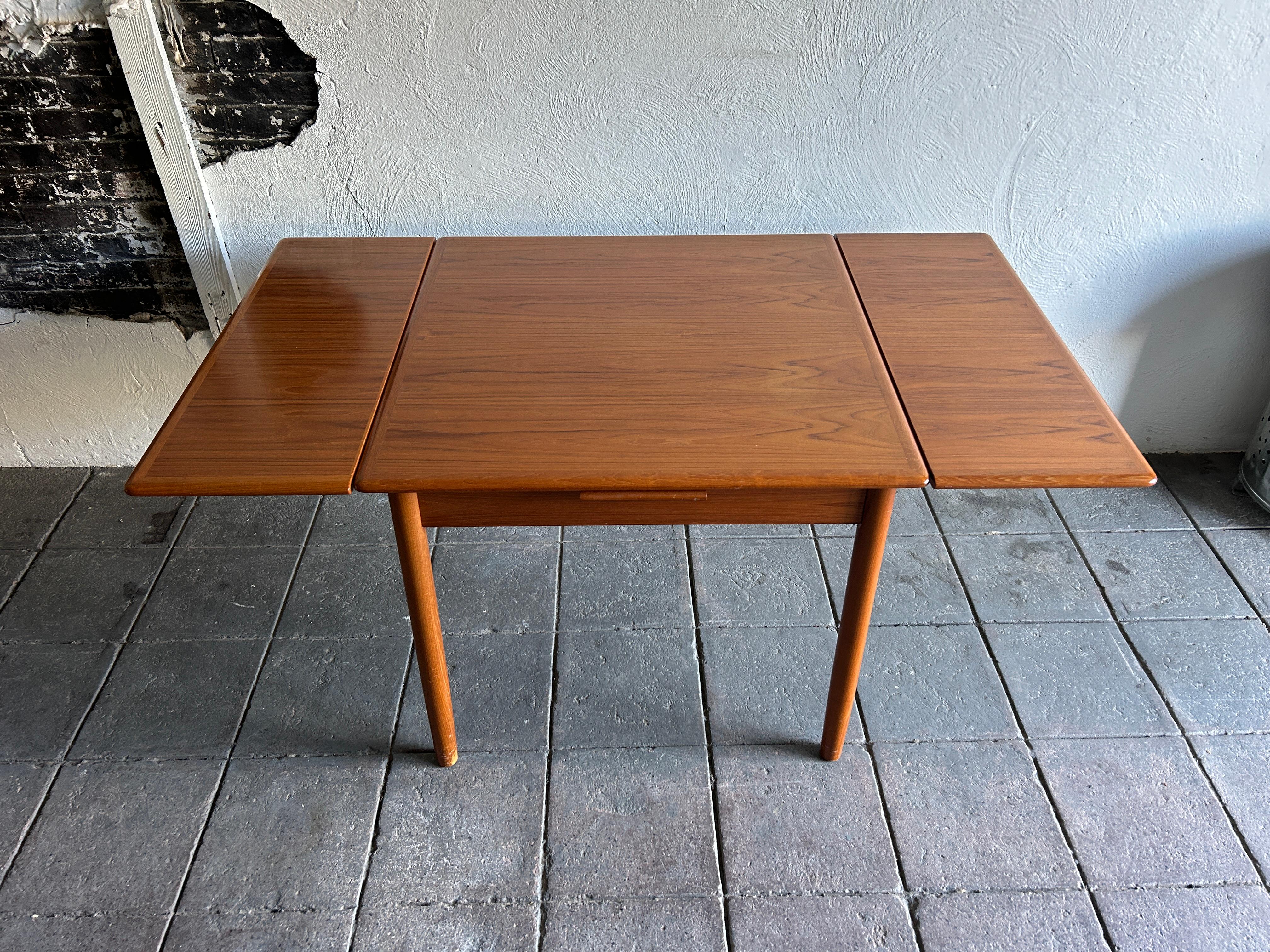 Mid-20th Century Beautiful Mid century Danish Modern teak small square extension dining table For Sale