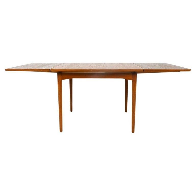 Milieu du XXe siècle Magnifique table de salle à manger carrée en teck Danish Modern du milieu du siècle dernier Cado en vente