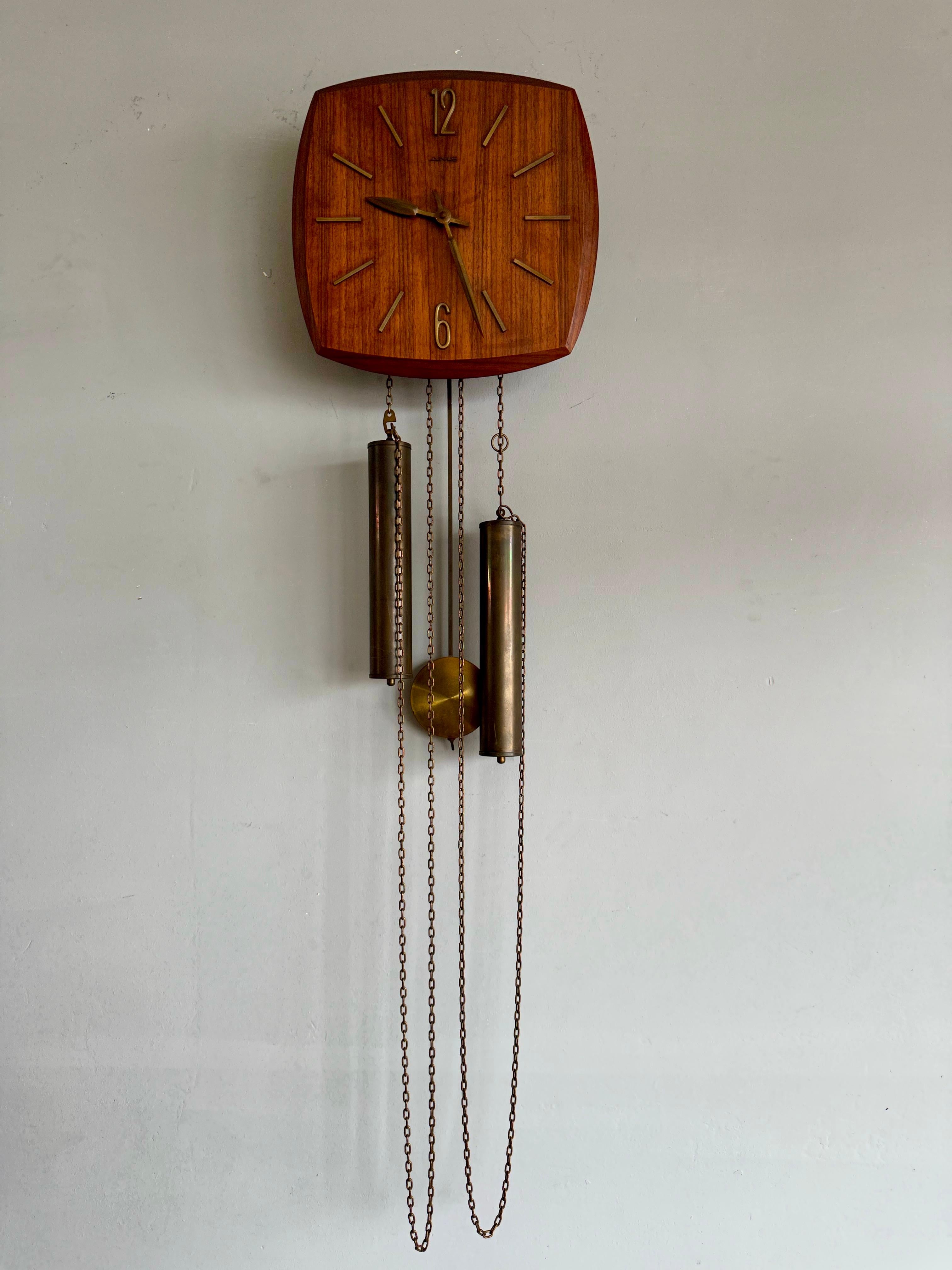 Beautiful Midcentury Danish Teak Wood Pendulum Wall Clock, Great Condition 1960s For Sale 3