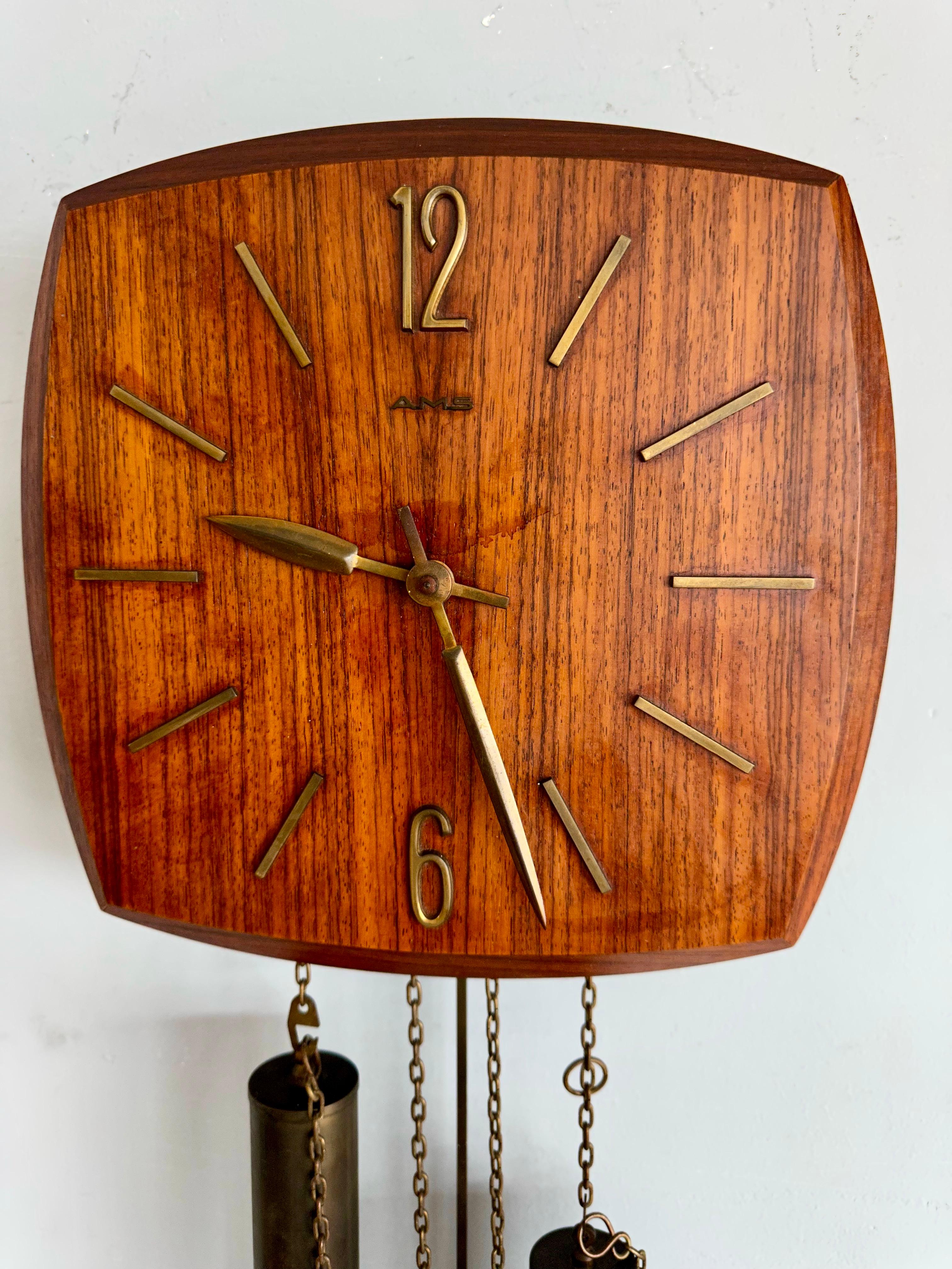 Beautiful Midcentury Danish Teak Wood Pendulum Wall Clock, Great Condition 1960s For Sale 8