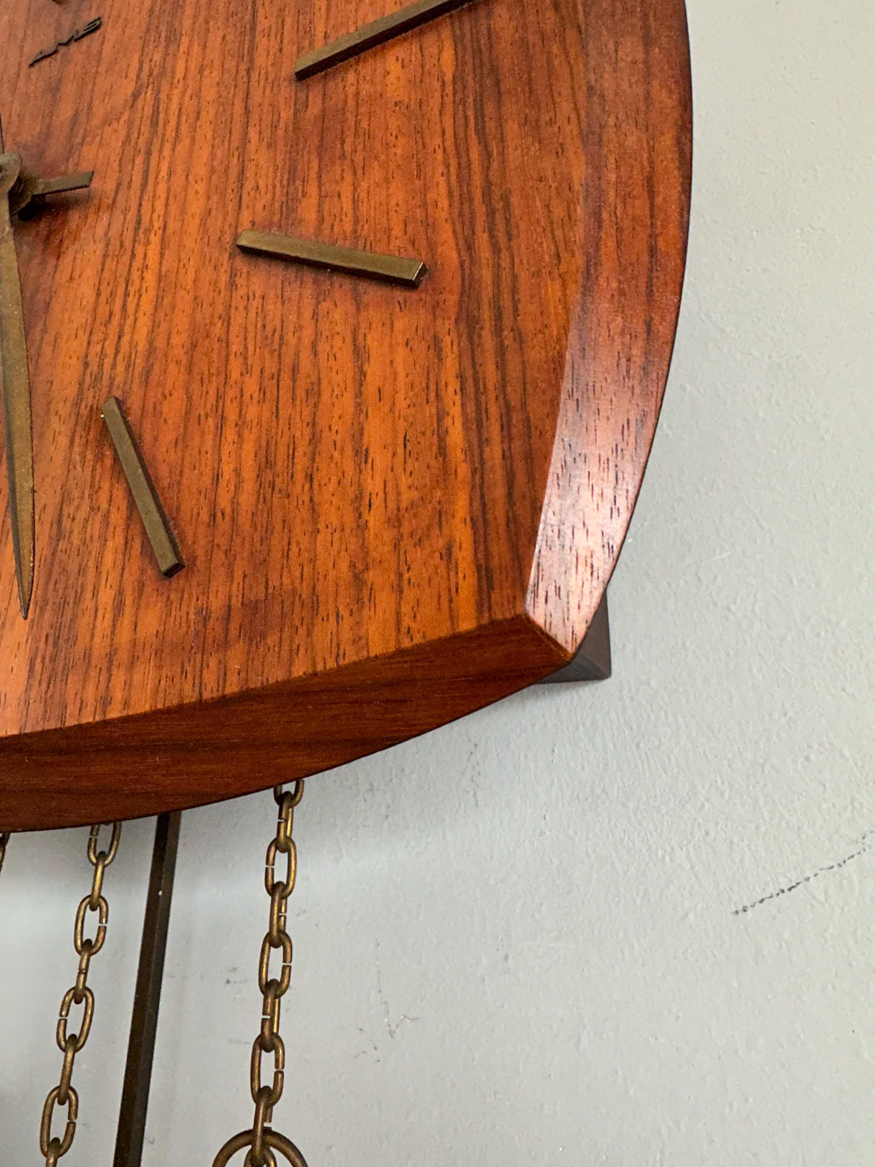 Beautiful Midcentury Danish Teak Wood Pendulum Wall Clock, Great Condition 1960s For Sale 10