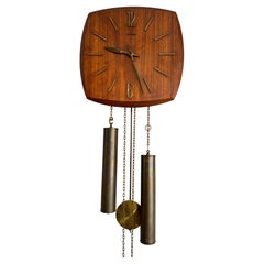 Schöne dänische Teakholz-Wanduhr aus der Mitte des Jahrhunderts, hervorragender Zustand, 1960er Jahre