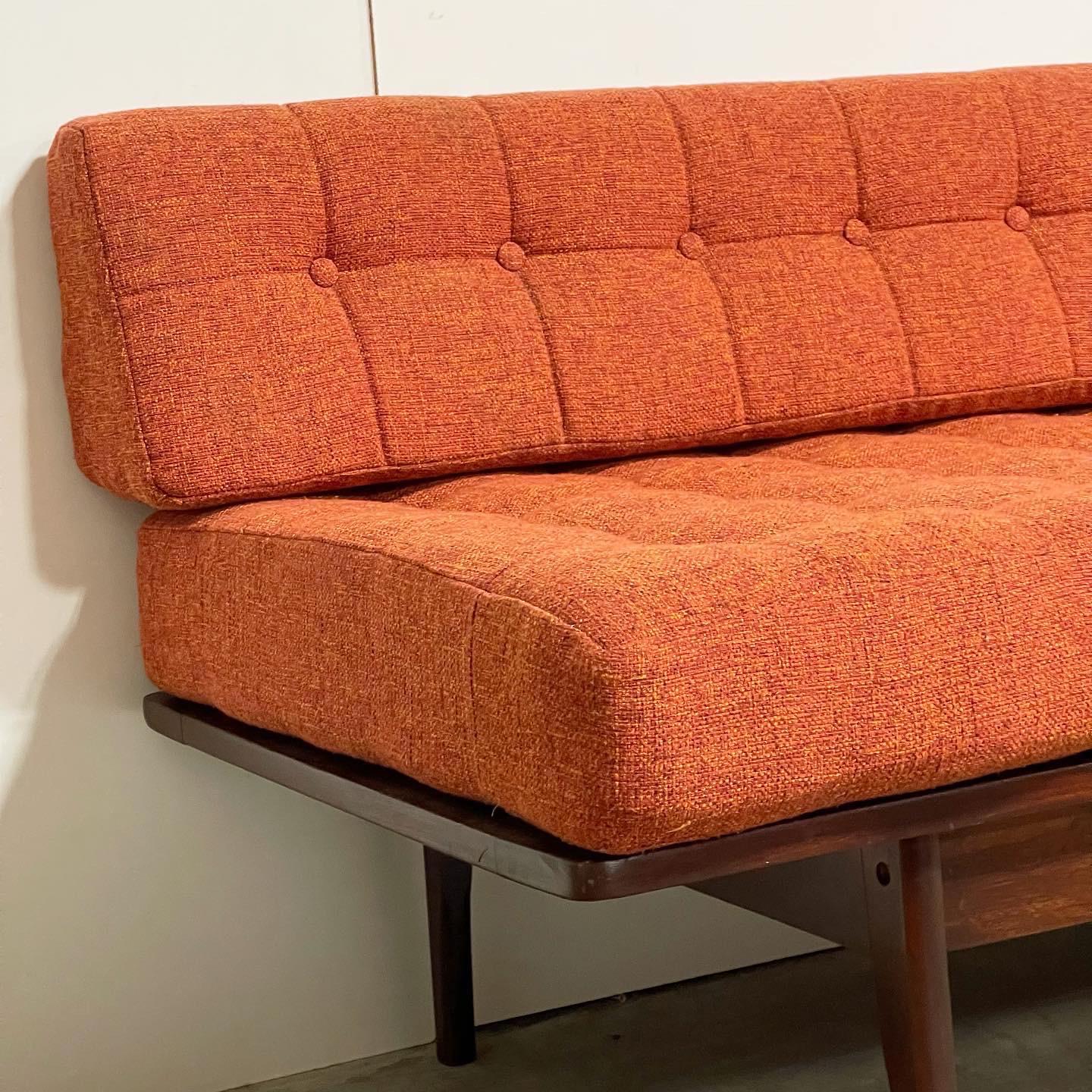 Mid-20th Century Beautiful Mid Century Daybed
