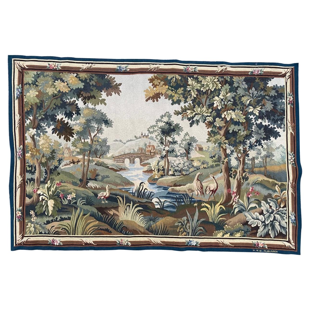 Bobyrugs schöner französischer Aubusson-Teppich aus der Mitte des Jahrhunderts