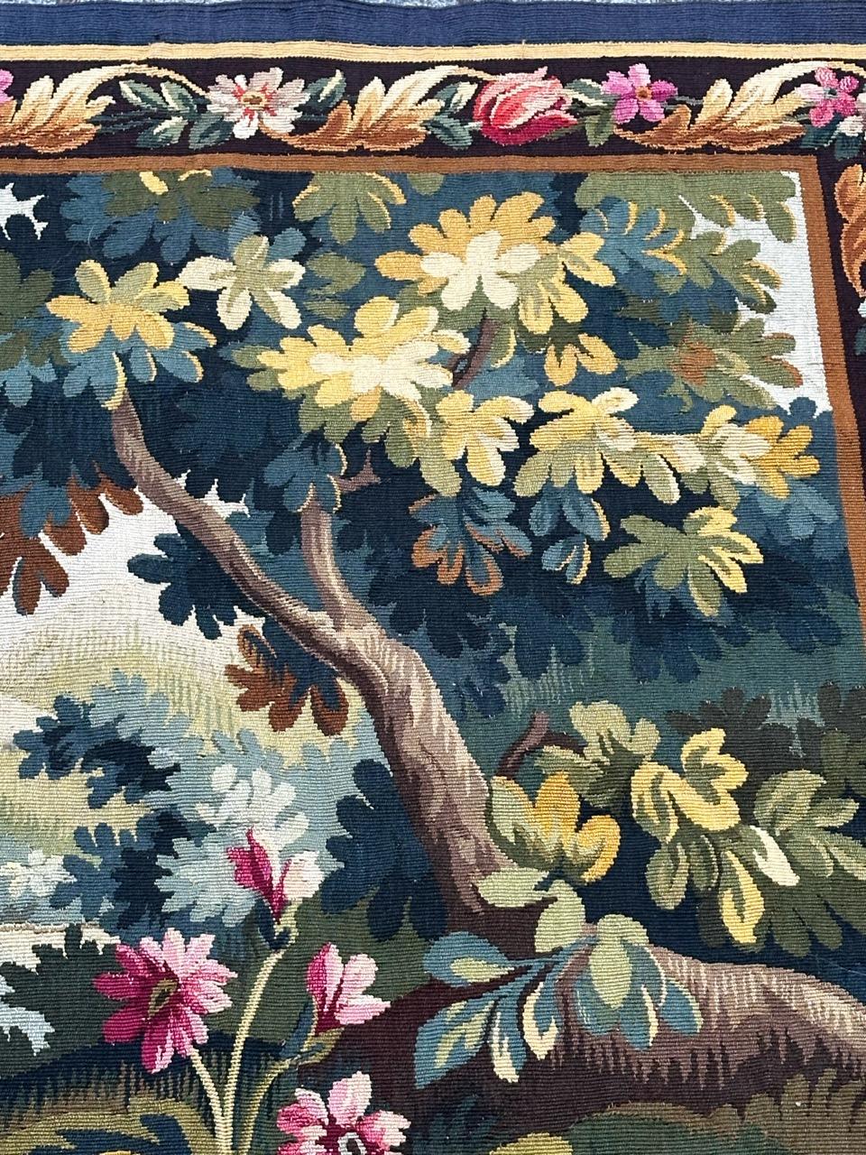 Beautiful mid century french handwoven Aubusson tapestry « greenery with bird » im Angebot 3