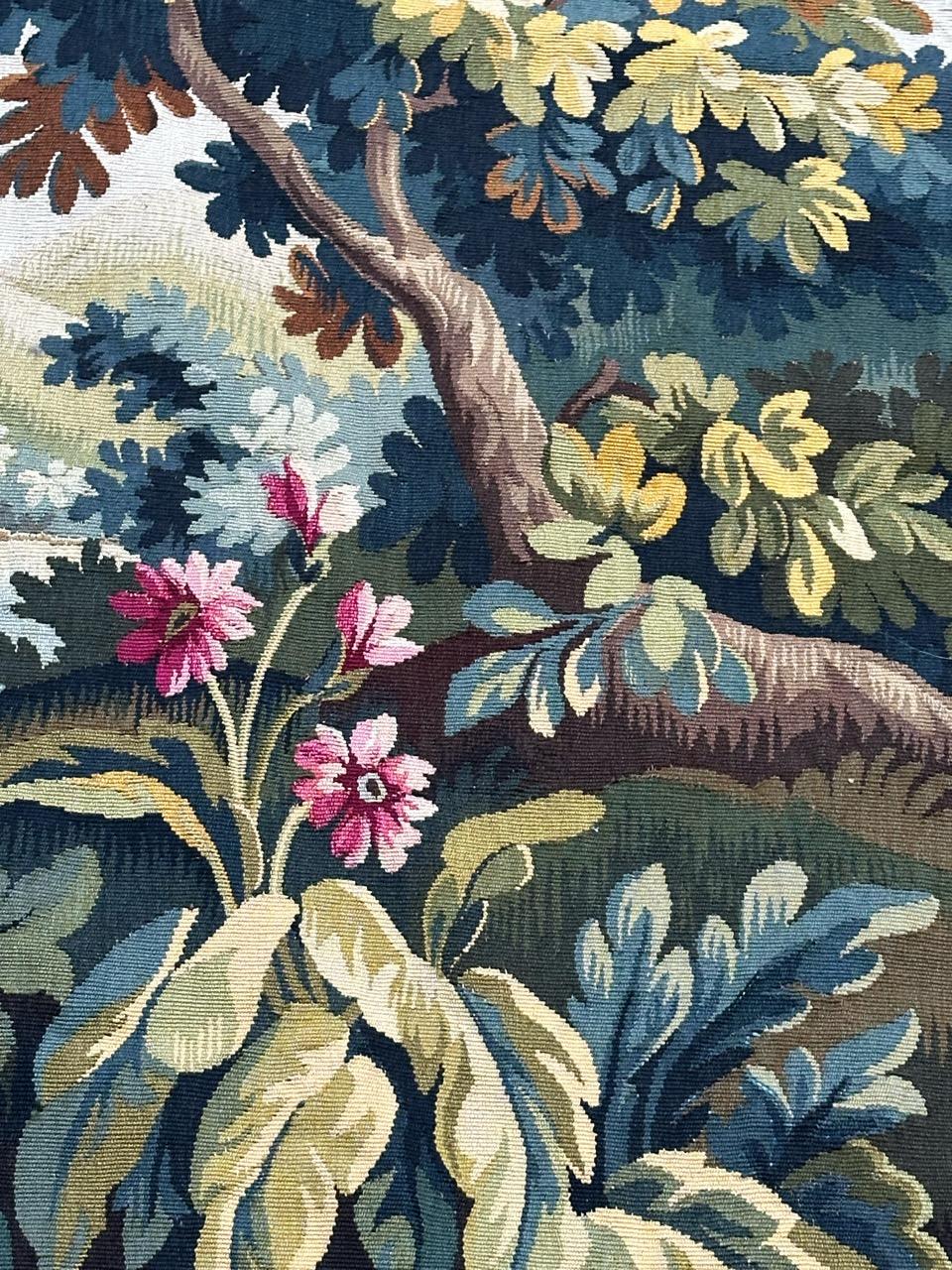 Beautiful mid century french handwoven Aubusson tapestry « greenery with bird » im Angebot 2