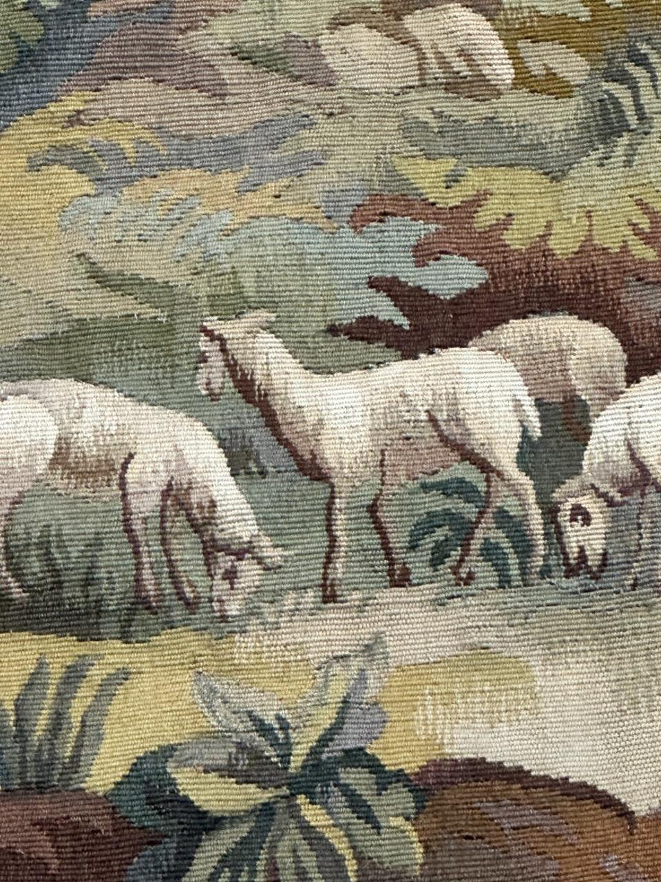 Beautiful mid century french handwoven Aubusson tapestry « The village » en venta 3