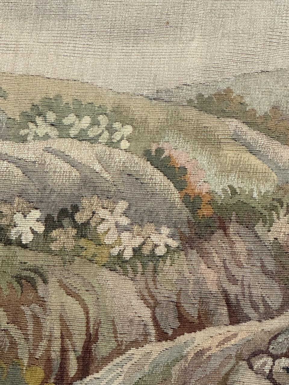 Beautiful mid century french handwoven Aubusson tapestry « The village » en venta 6