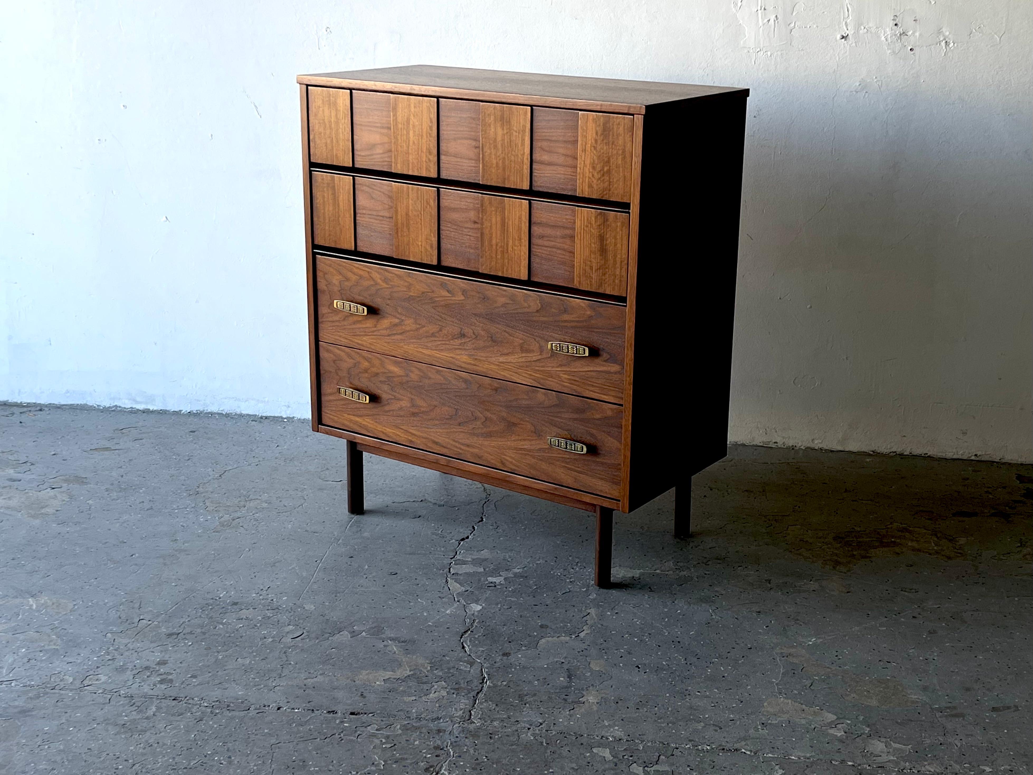Mid-20th Century Beautiful Mid-Century Modern Bassett High-Boy Dresser For Sale