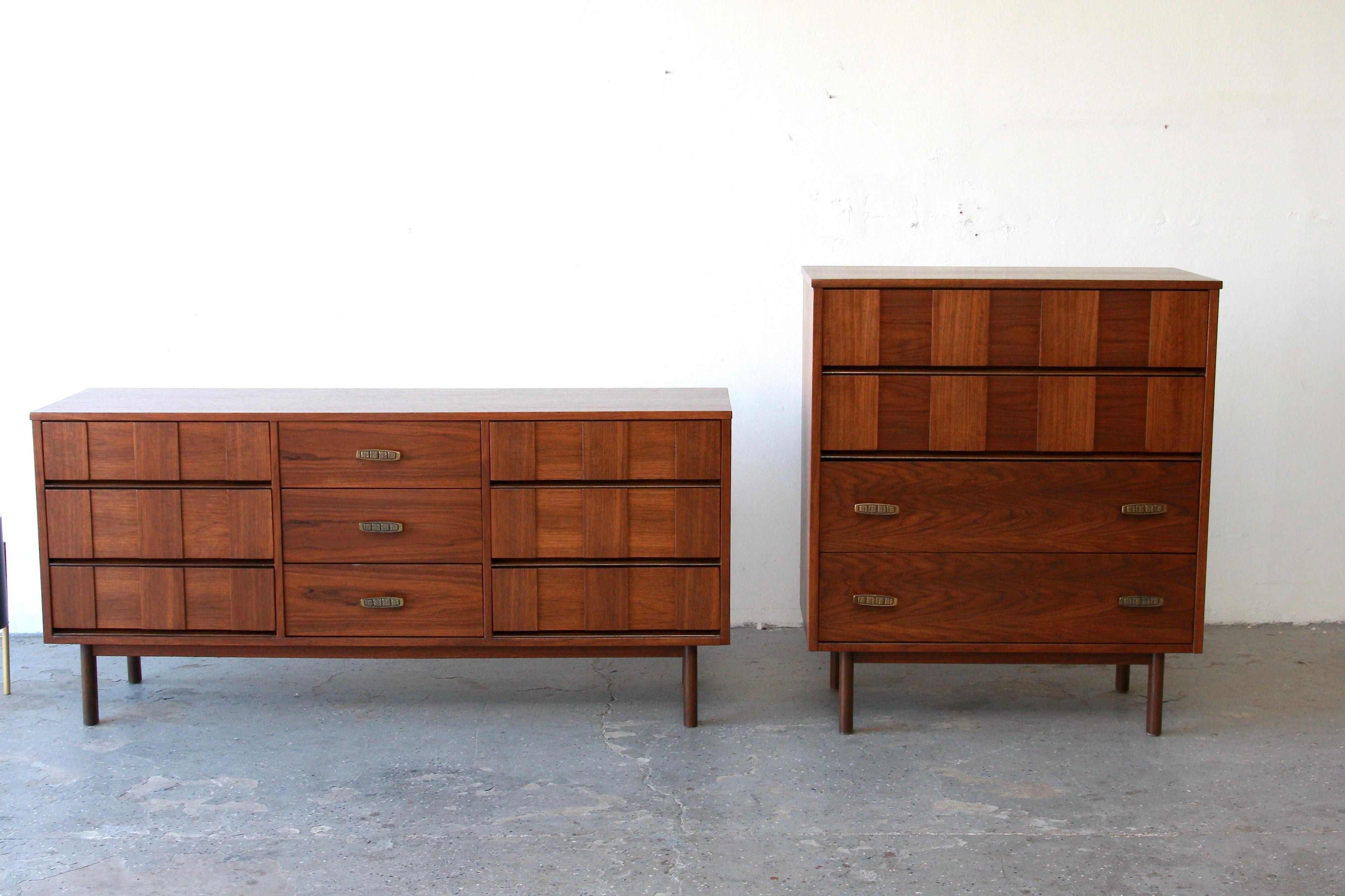 Beautiful Mid-Century Modern Bassett Low-Boy Dresser 3