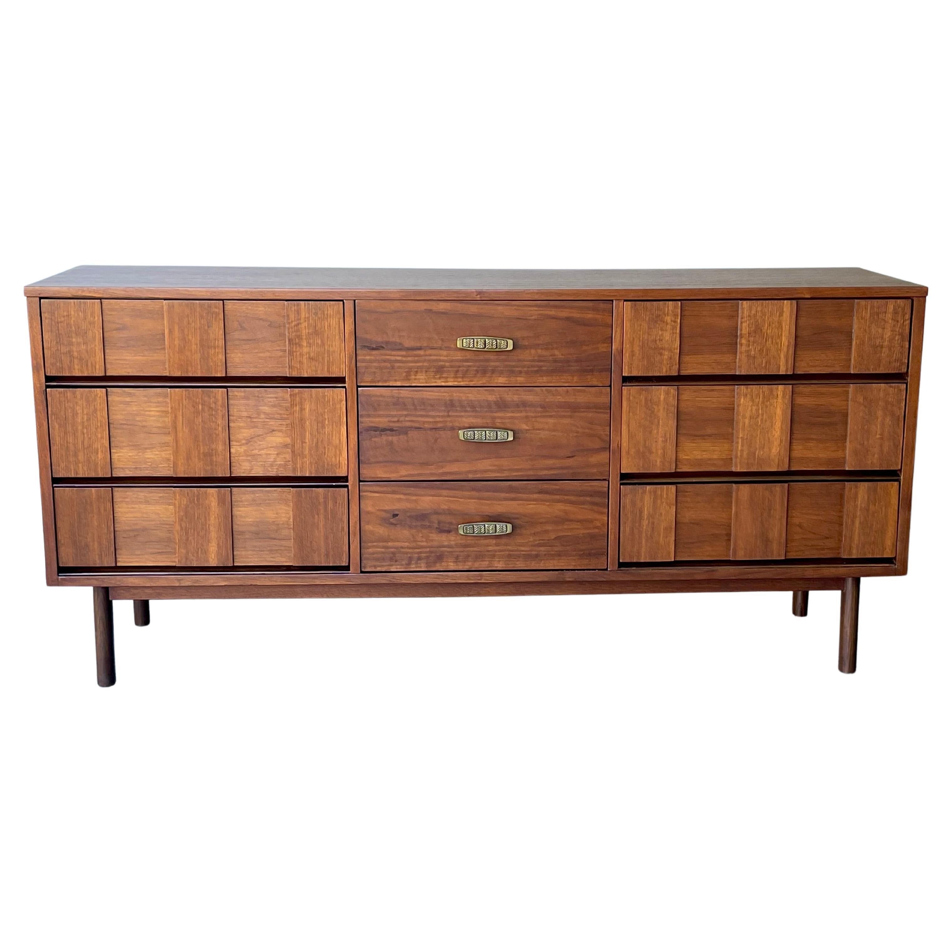 Beautiful Mid-Century Modern Bassett Low-Boy Dresser