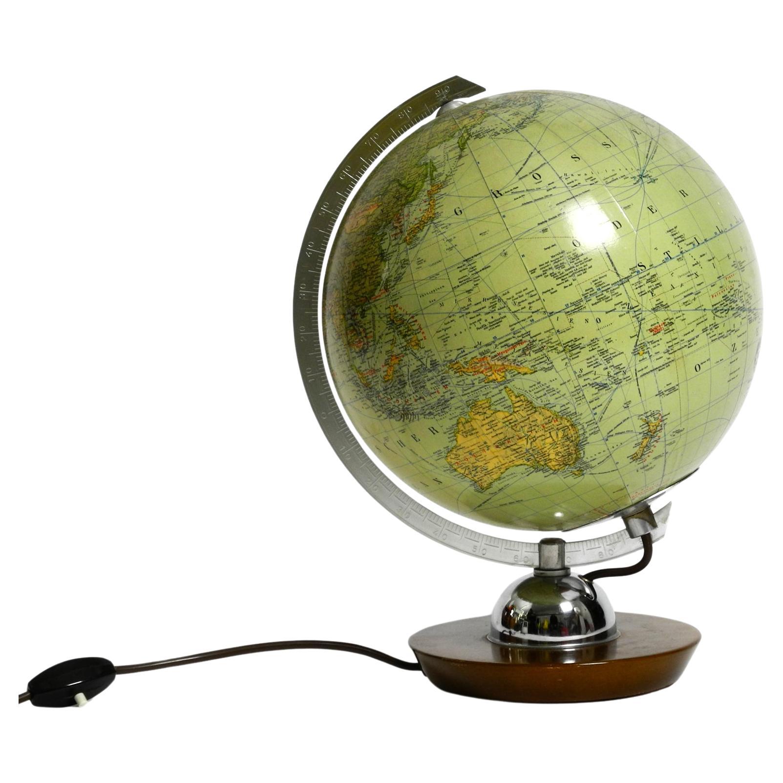 Magnifique globe en verre moderne du milieu du siècle dernier de JRO Globus Allemagne 