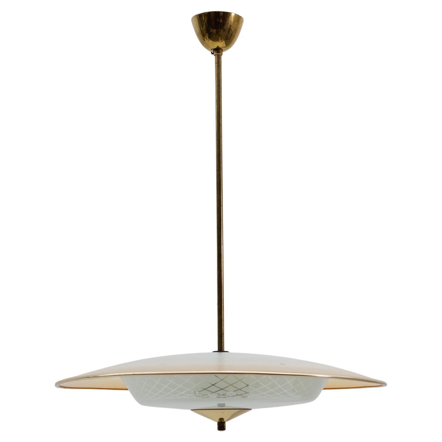 Beautiful Mid-Century Modern hanging lamp in glass and brass, 1950s