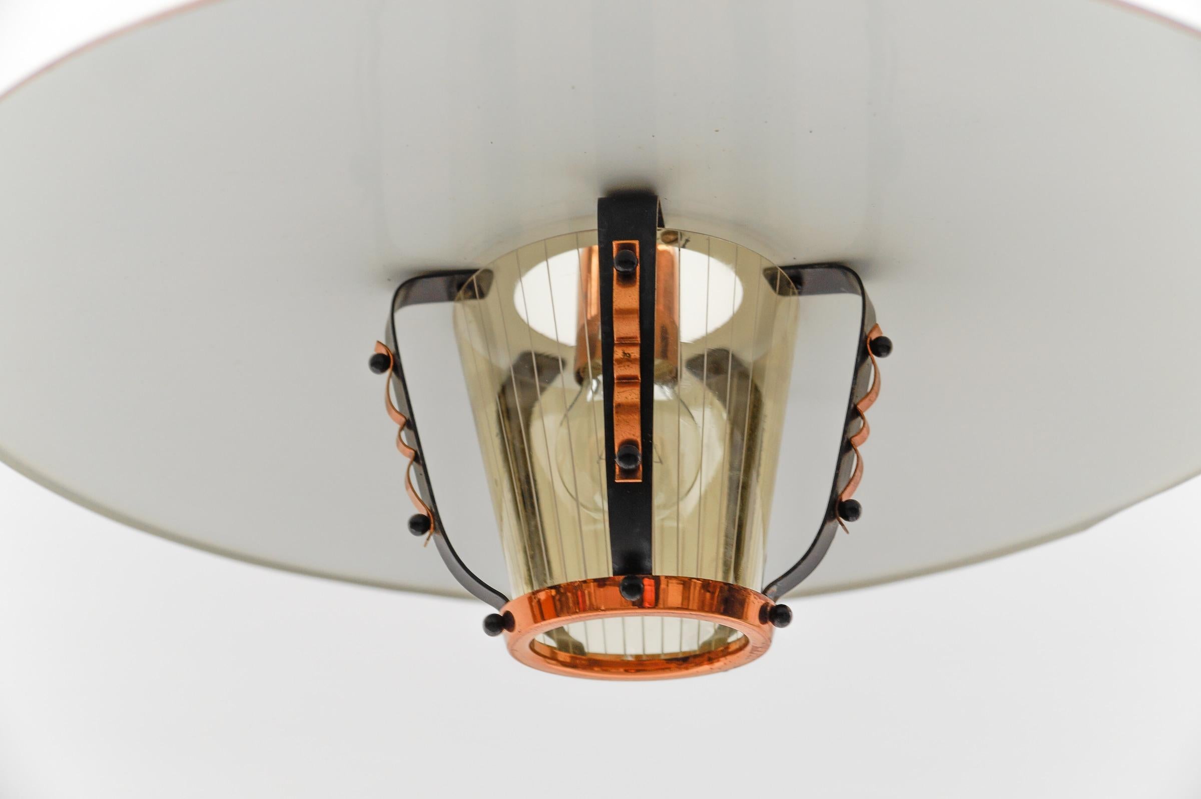 Beautiful Mid-Century Modern hanging lamp in Glass, Copper and Metal, 1950s For Sale 5