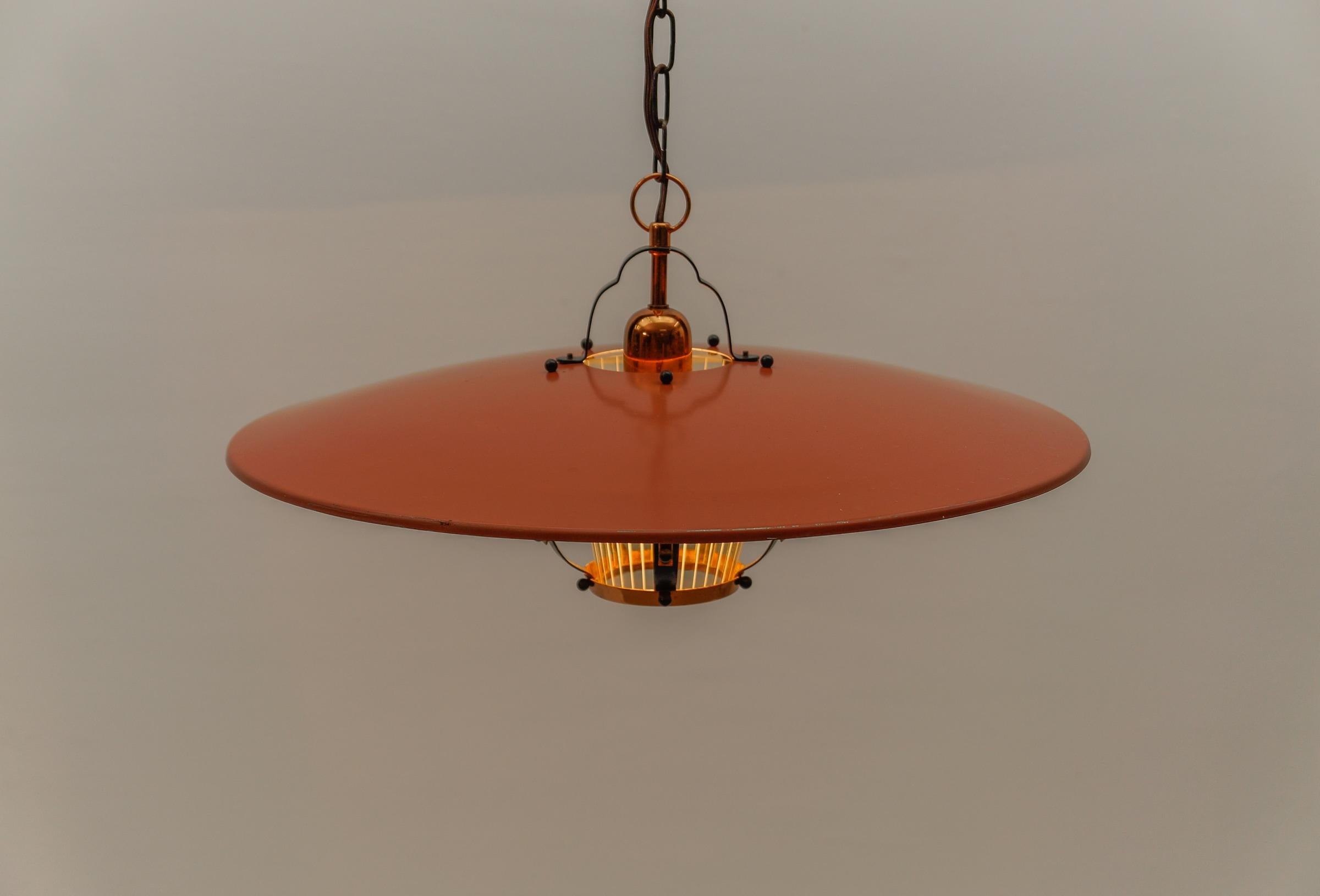 Beautiful Mid-Century Modern hanging lamp in Glass, Copper and Metal, 1950s For Sale 7