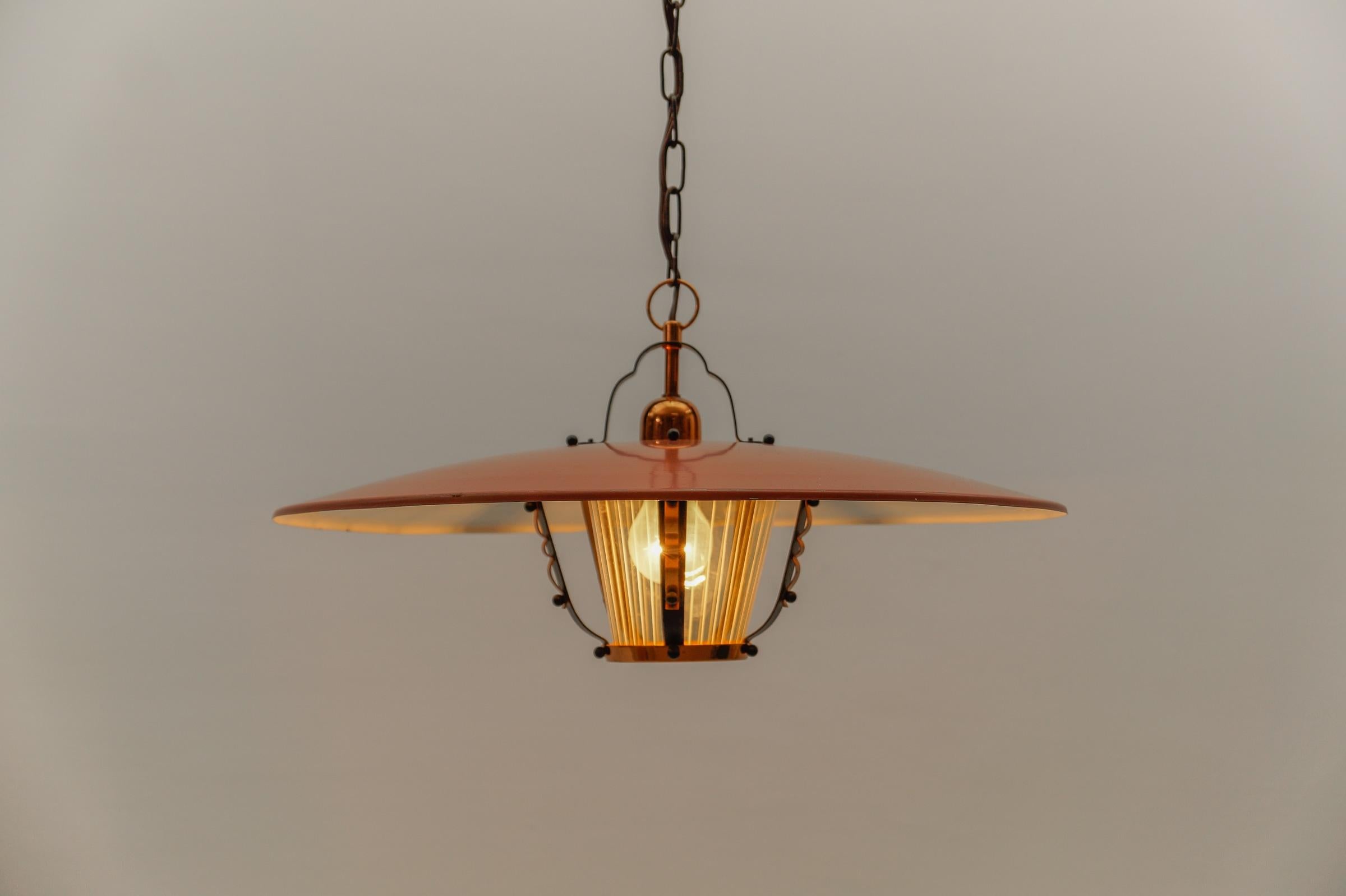 Mid-20th Century Beautiful Mid-Century Modern hanging lamp in Glass, Copper and Metal, 1950s For Sale
