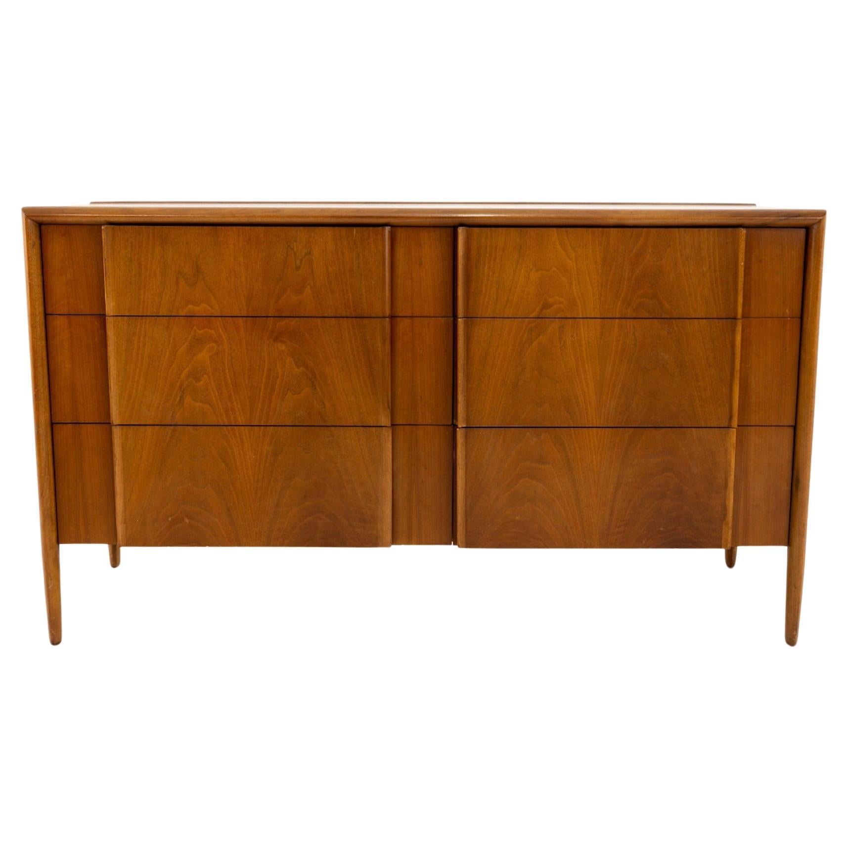 Beautiful Mid Century Modern Low boy 6 drawer Dresser by Barney Flagg