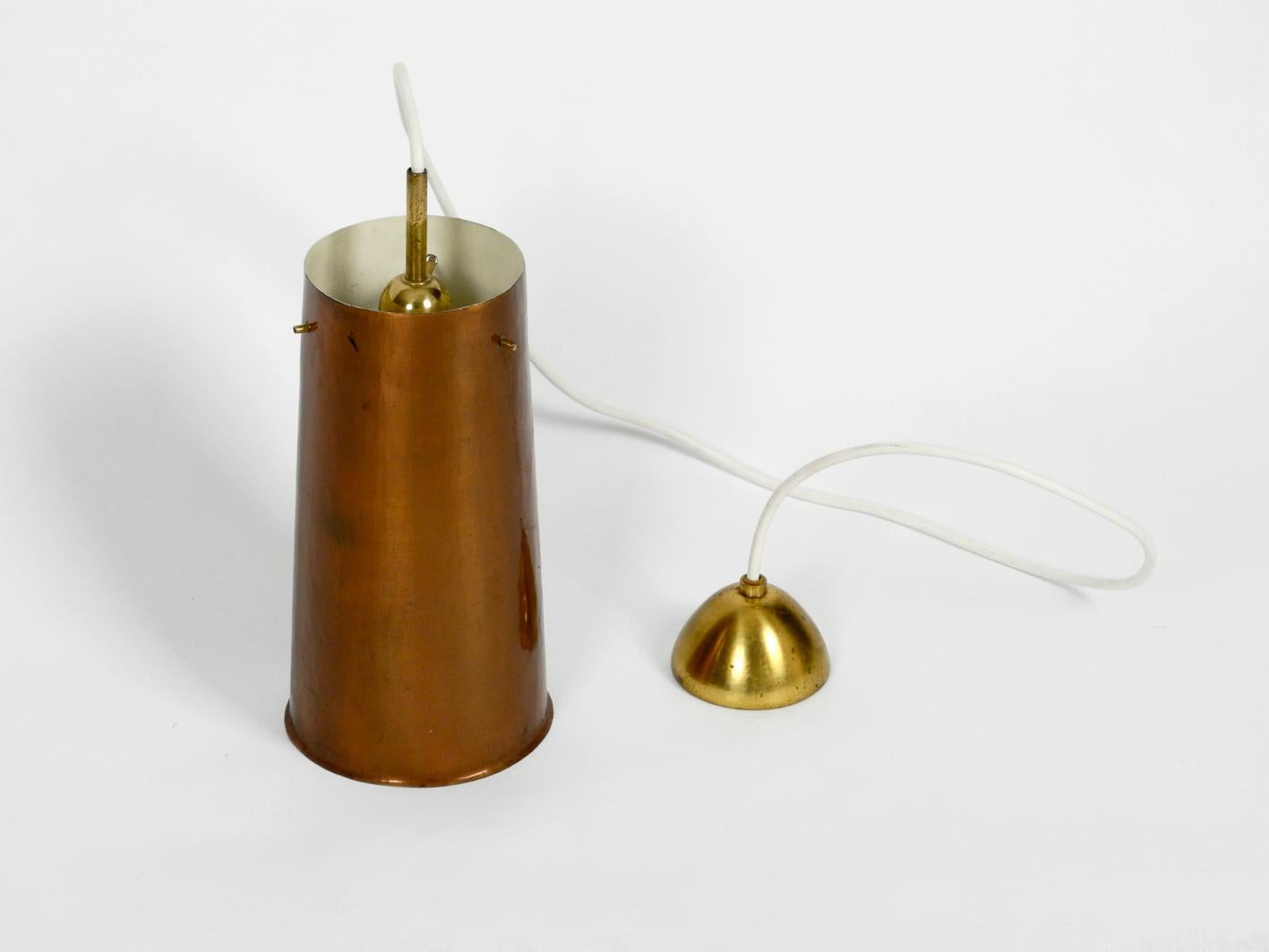 Beautiful Mid-Century Modern Pendant Lamp Made of Copper Shaped like a Cone For Sale 2