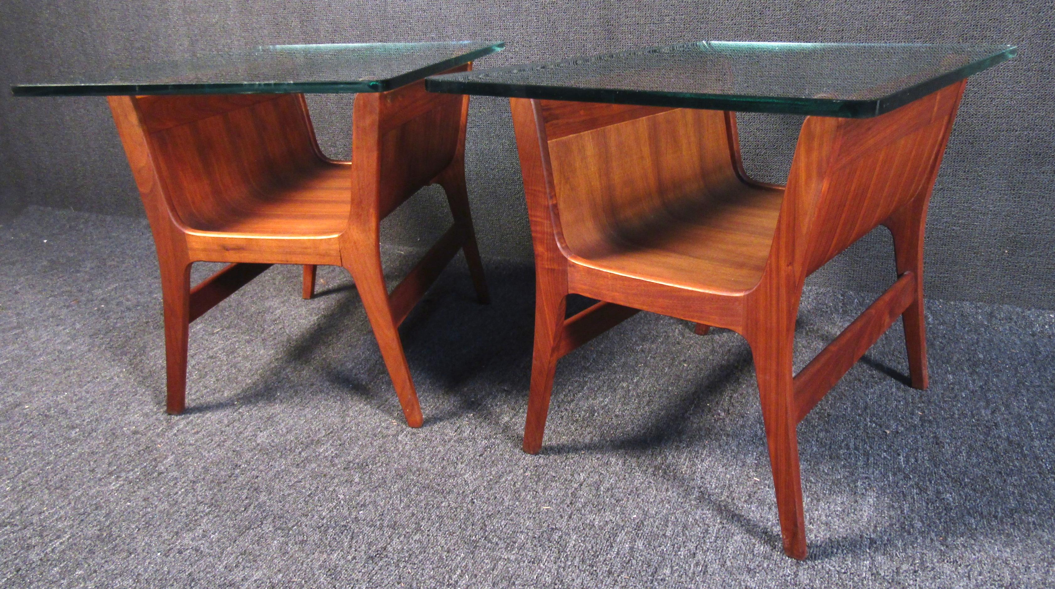 Beautiful Mid-Century Modern Sculptural Wood Side Tables with Glass Tops For Sale 2