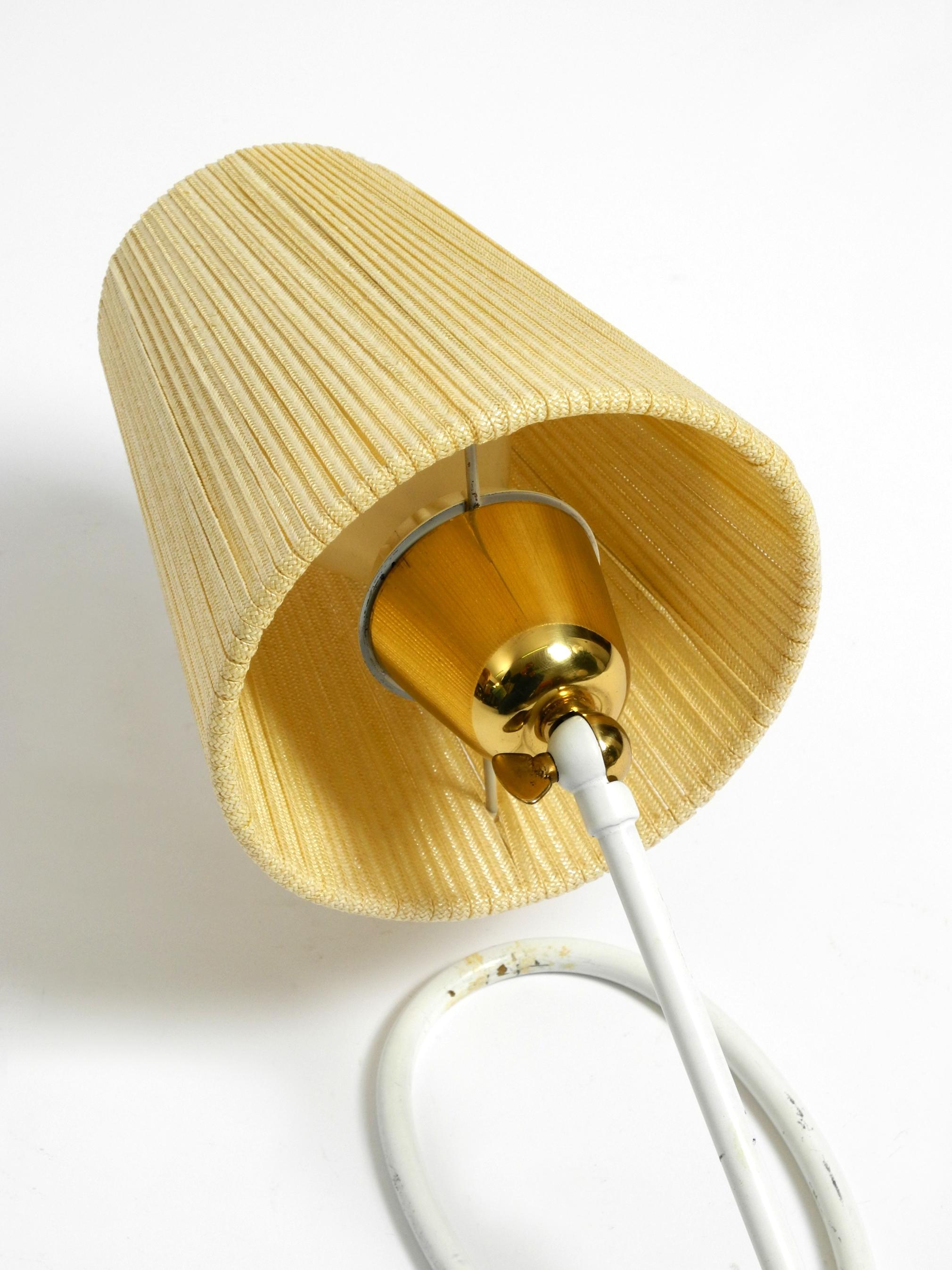 Bellissima lampada da tavolo o da parete del Mid Century Modern di Vereinigte Werkstätten in vendita 3