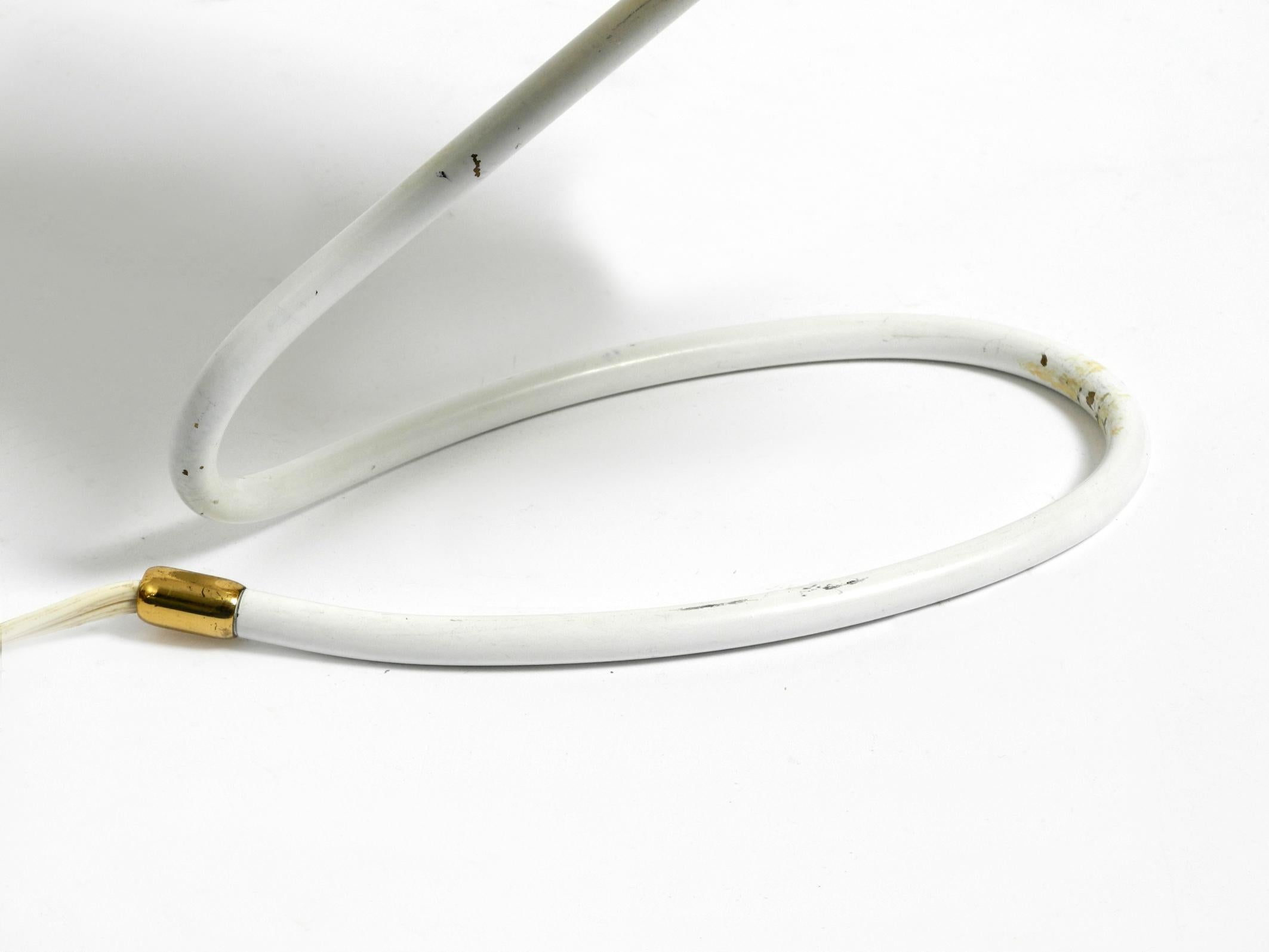 Bellissima lampada da tavolo o da parete del Mid Century Modern di Vereinigte Werkstätten in vendita 7